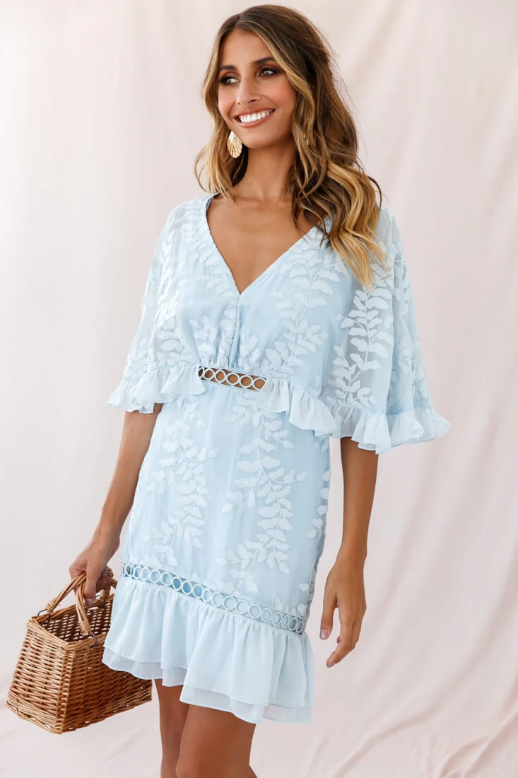 Caspar Leafy Embroidered Dress Baby Blue Tall - Sonourner