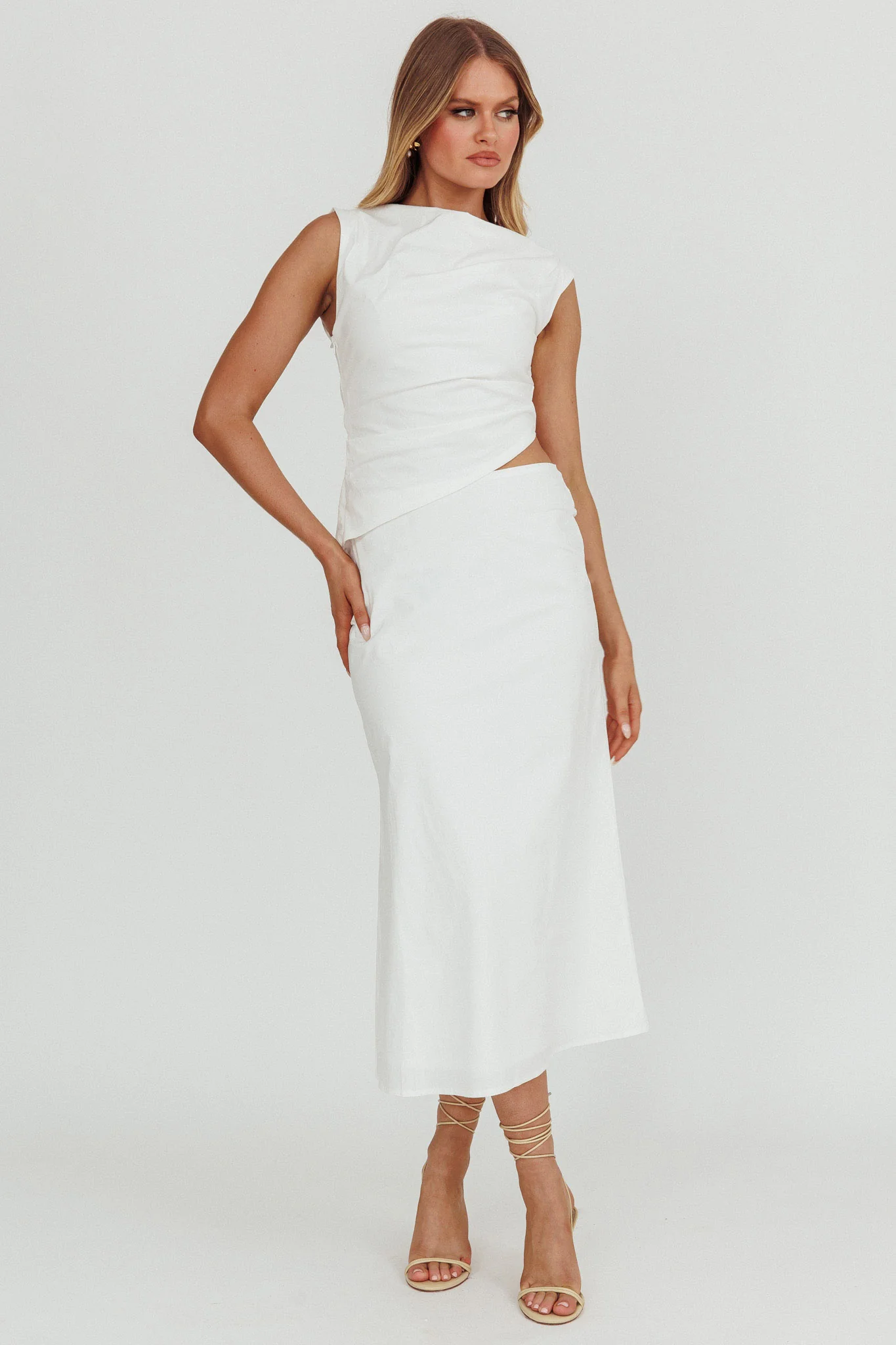 Lorely Boat Neck Cut Out Midi Dress White - Sonourner
