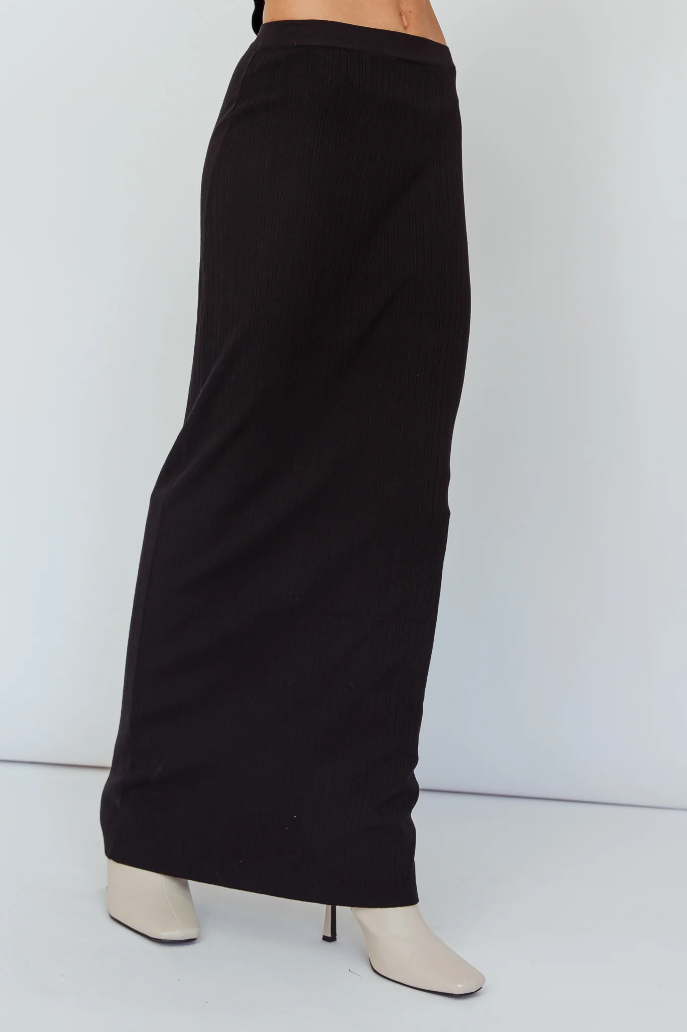 Rossana Knit Maxi Skirt Black - Sonourner