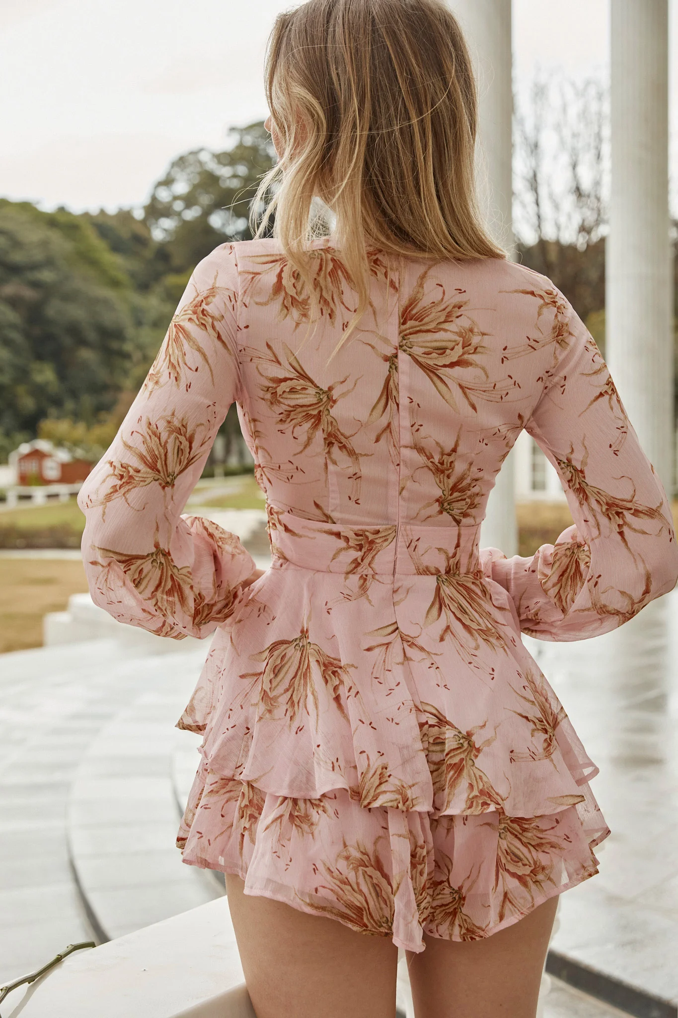 Maddox Fit & Flare Long Sleeve Romper Lily Print Pink - Sonourner