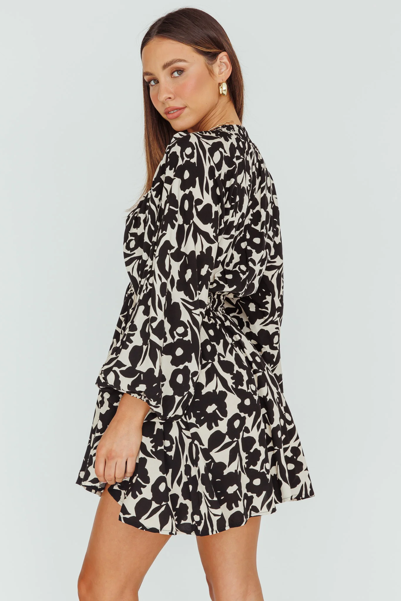 Going Your Way Long Sleeve Mini Dress Floral Black - Sonourner
