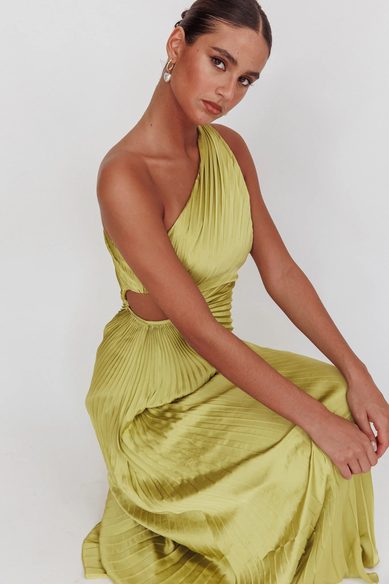Amelie One-Shoulder Accordion Pleat Maxi Dress Lime - Sonourner