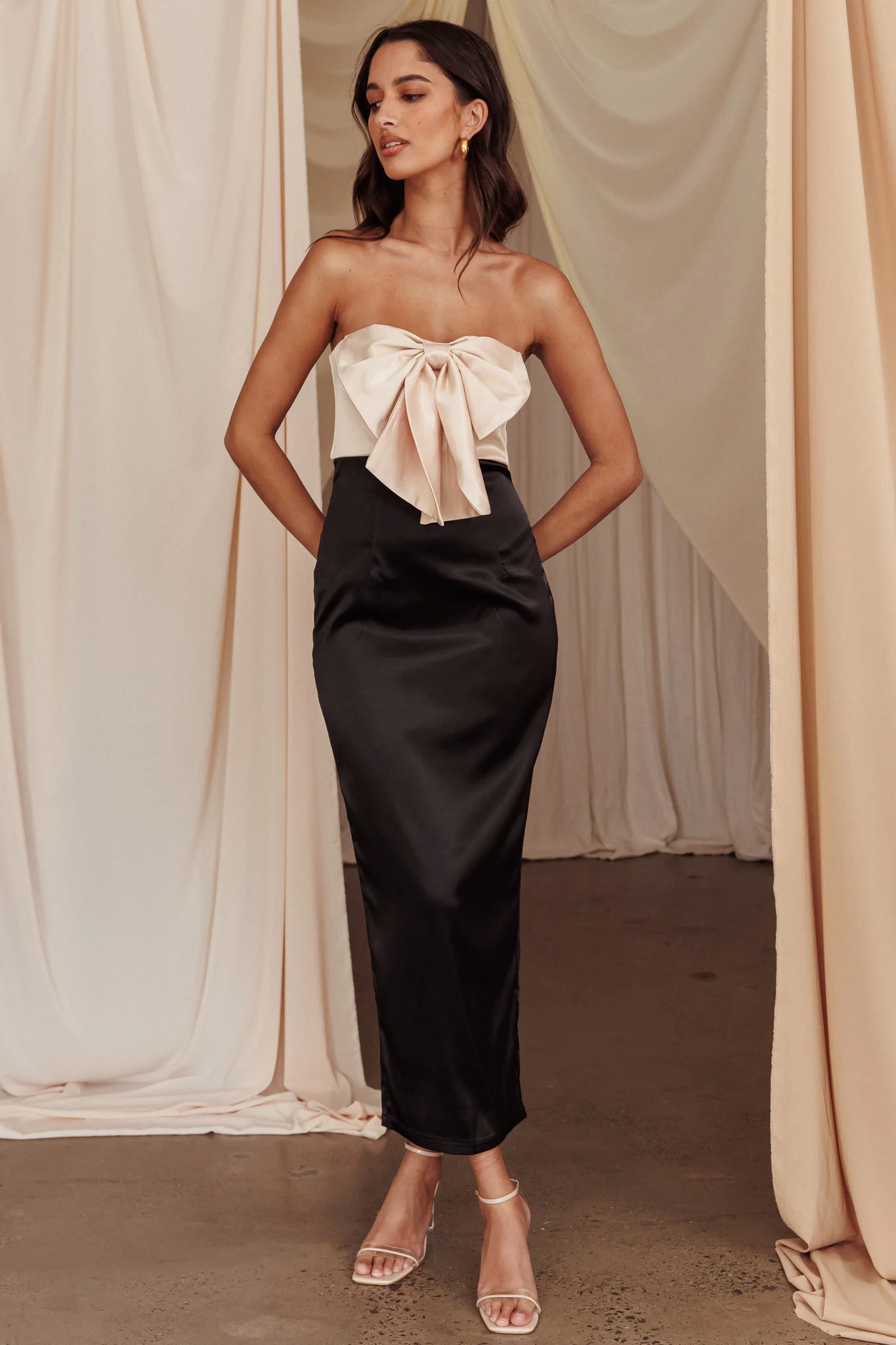 Coquette Bow Bust Midi Dress Blush - Sonourner