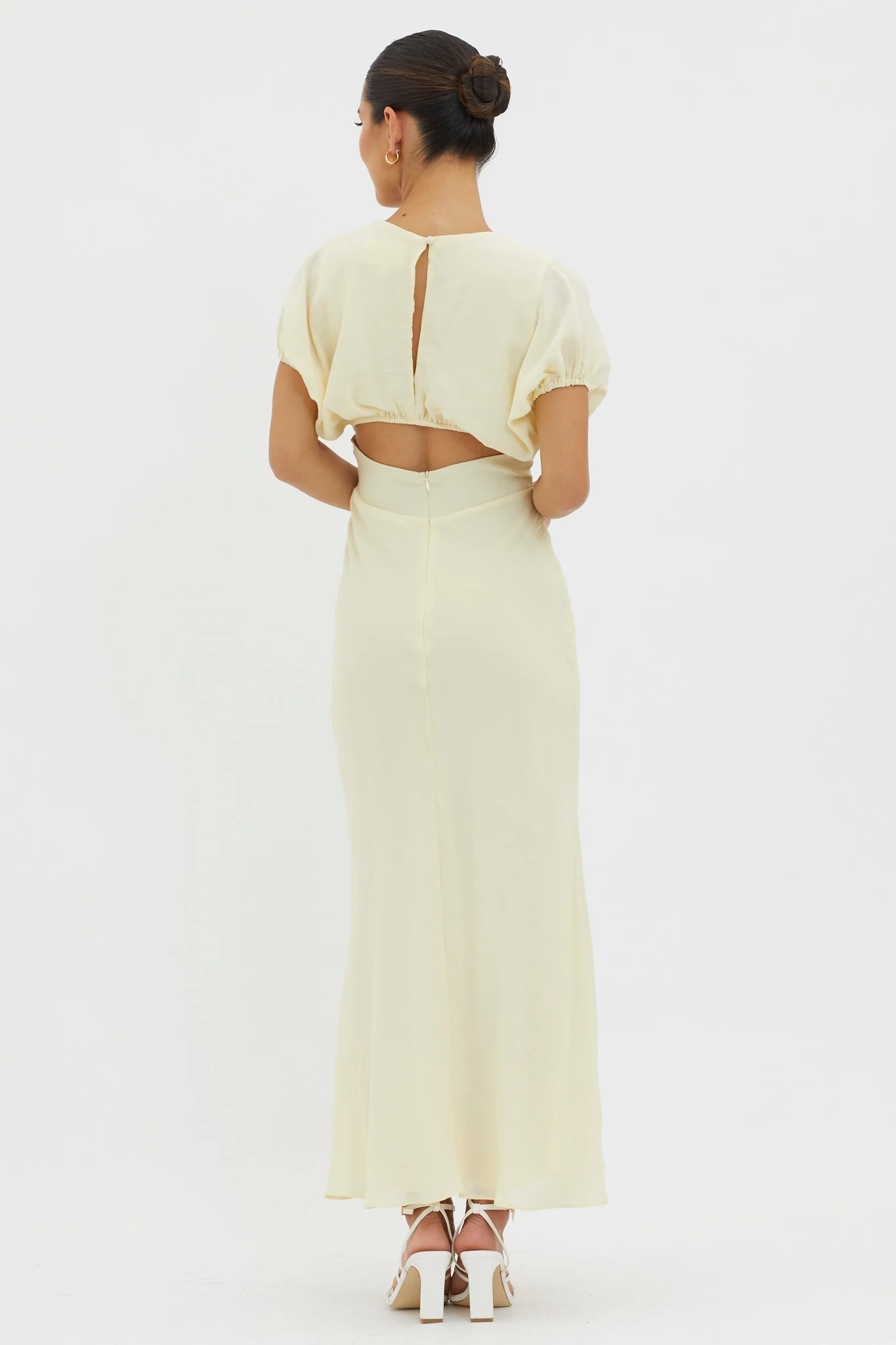Dare To Live V-Neck Maxi Dress Butter - Sonourner