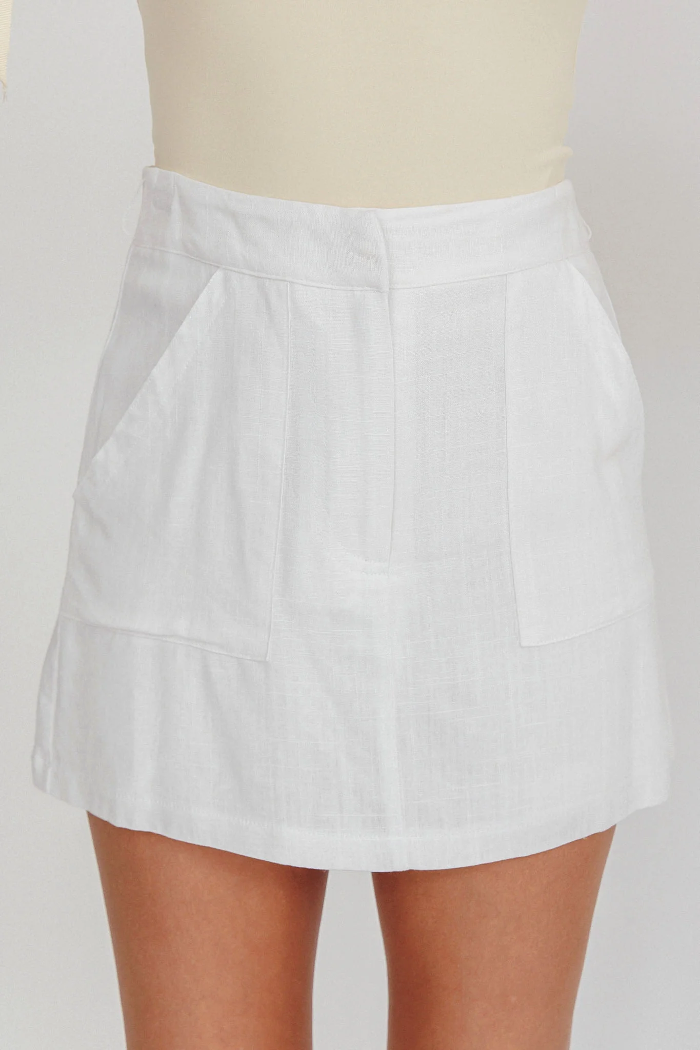 Euphoria Linen Skort White - Sonourner