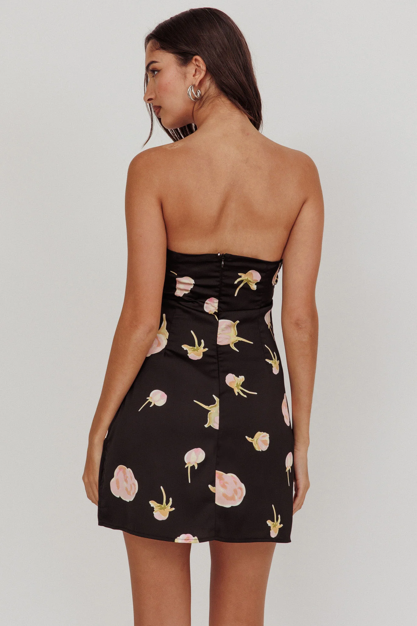 Sian Strapless Sweetheart Mini Dress Flowers Black - Sonourner