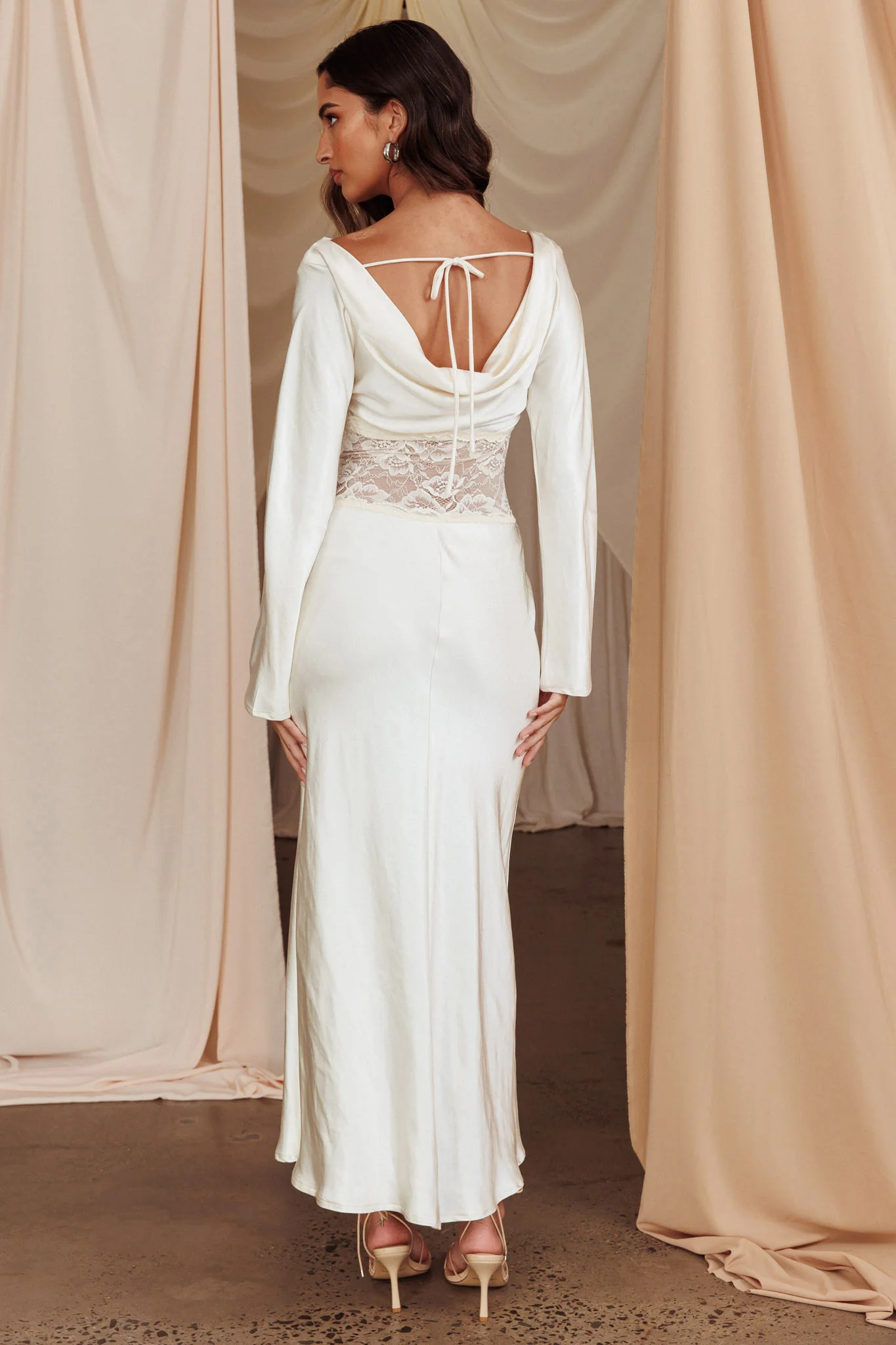 Loveland Lace Insert Cowl Back Dress Oyster - Sonourner