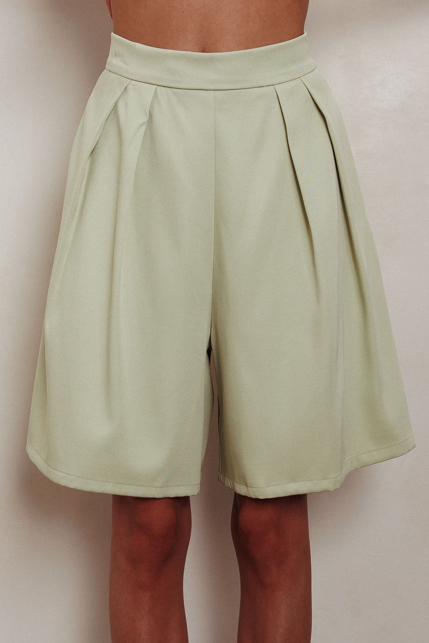 Janna Wide Leg Shorts Sage - Sonourner