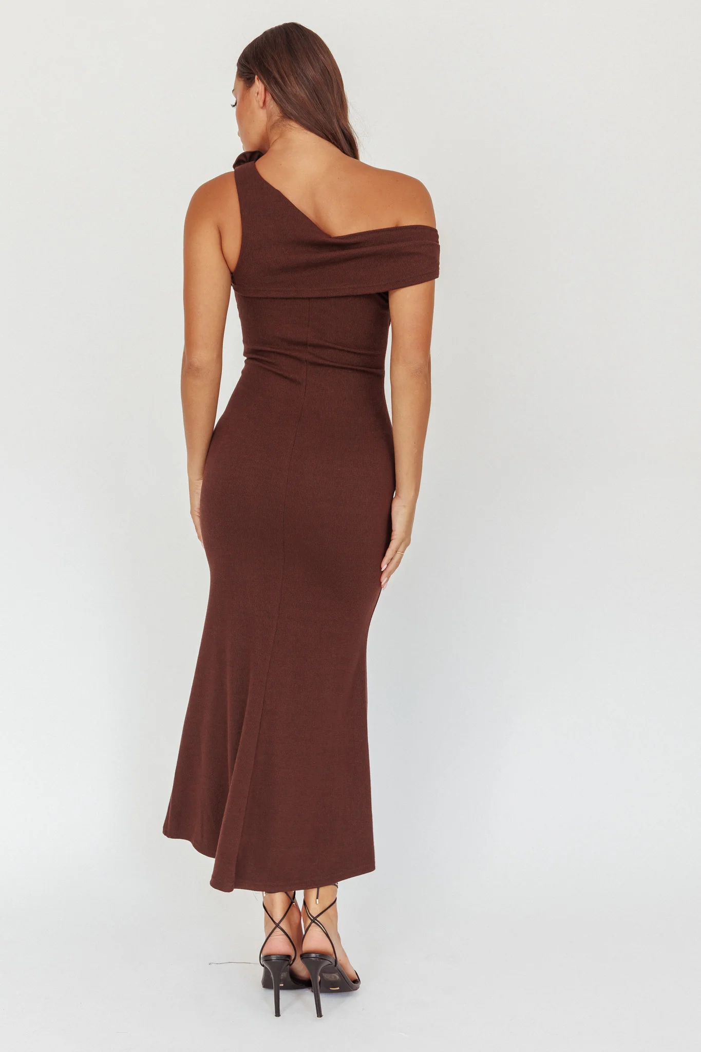 Mazon One-Shoulder Knit Maxi Dress Chocolate - Sonourner