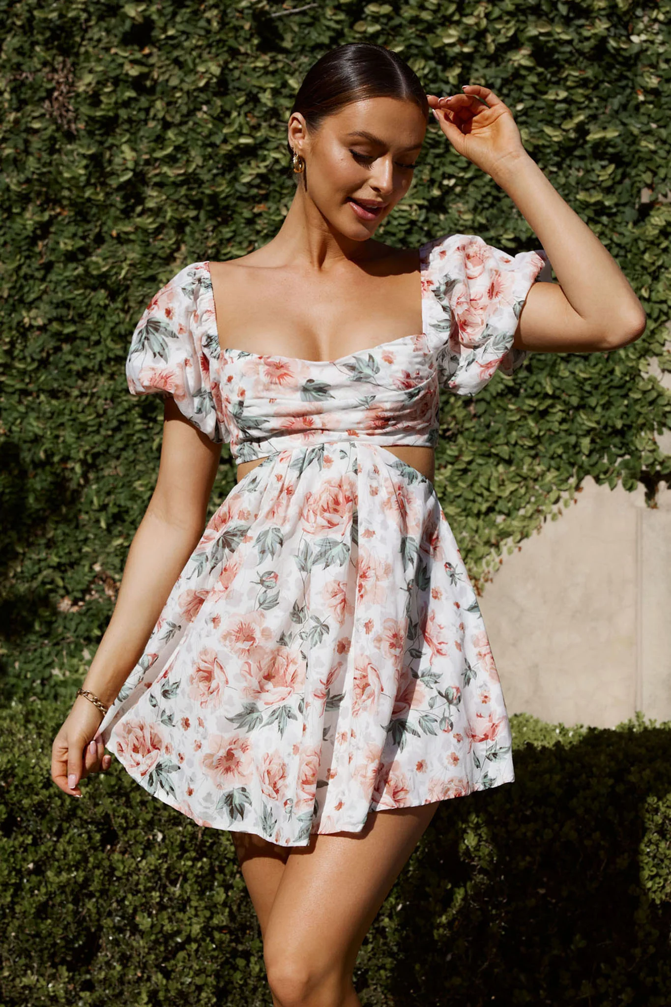 You're So Magic Cut-Out Mini Dress Floral Peach - Sonourner