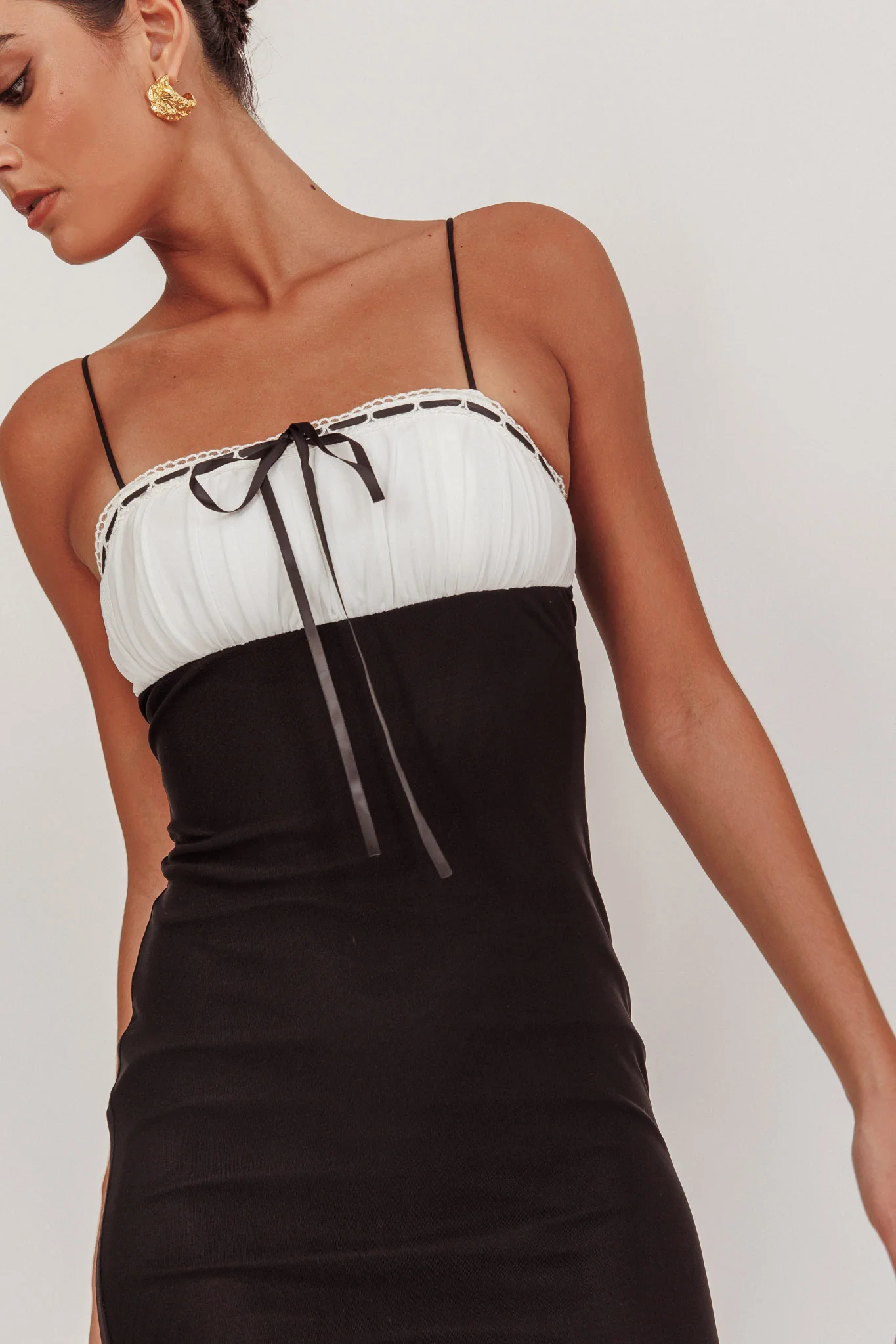 Nerida Bow Bust Mesh Maxi Dress Black - Sonourner