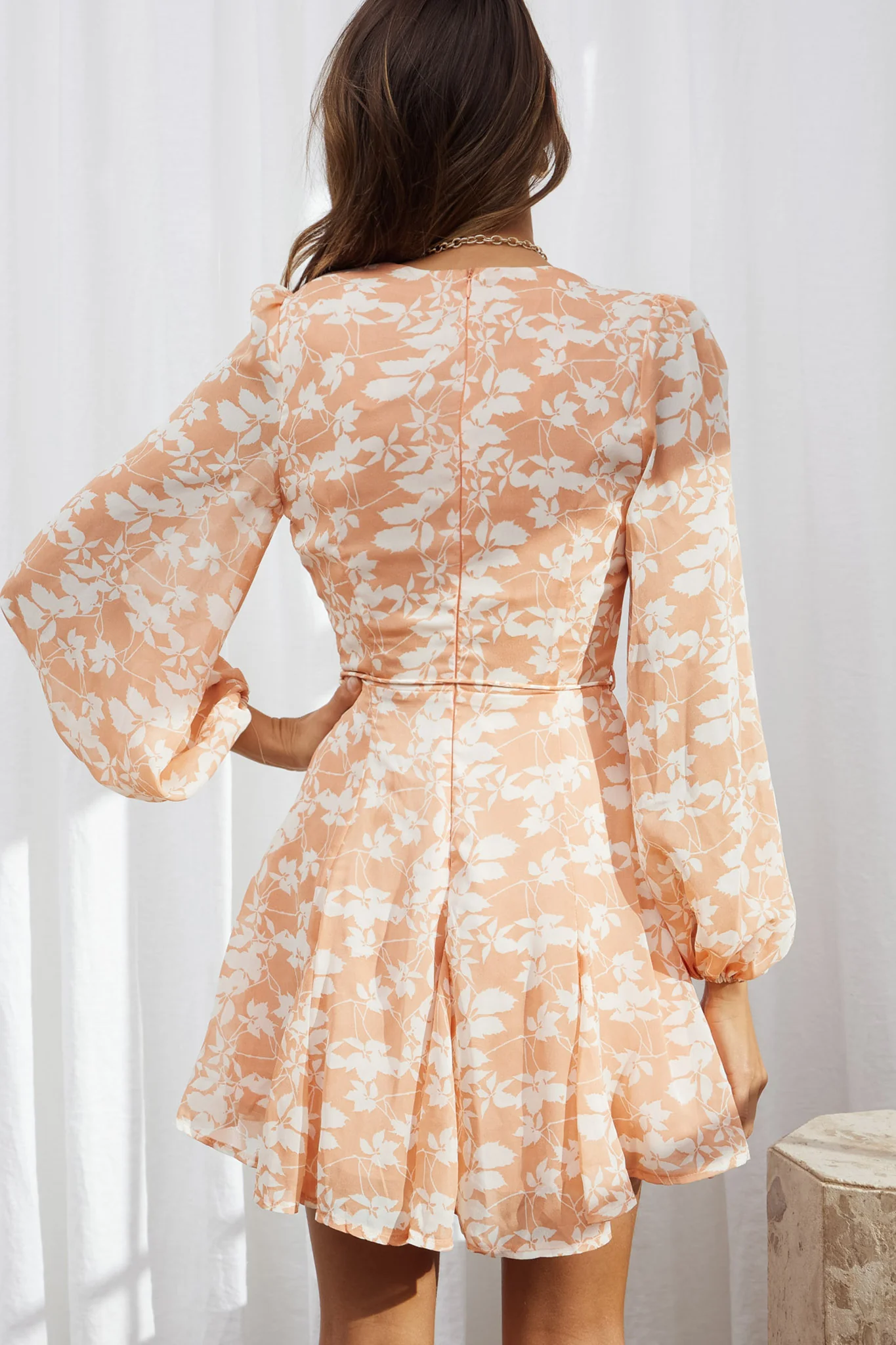 Estelle Long Sleeve V-Neckline Dress Leaf Print Rose - Sonourner