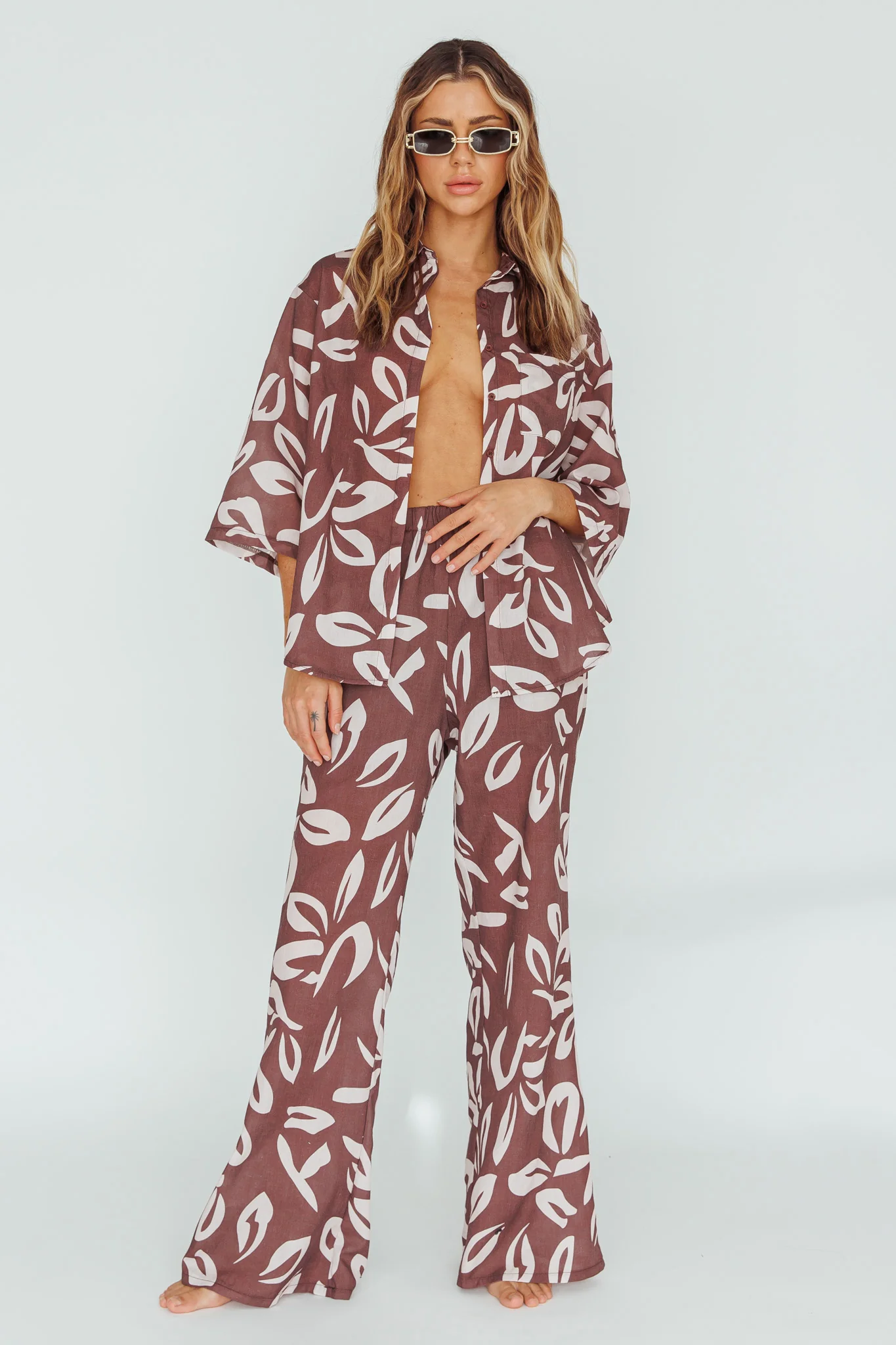Just A Hunch Pants Leaf Print Chocolate - Sonourner