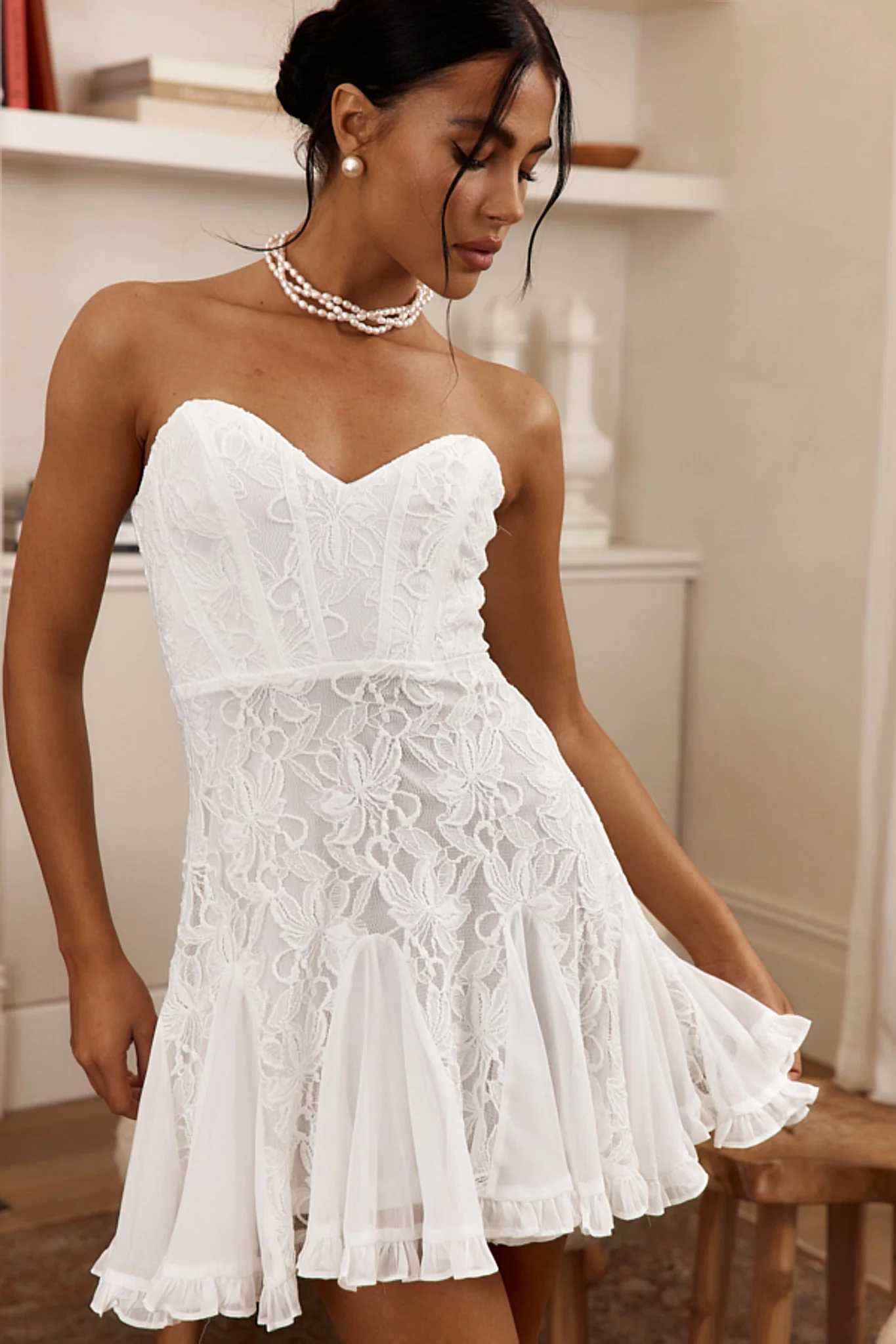 Emile Sweetheart Neckline Godet Mini Dress Off White - Sonourner