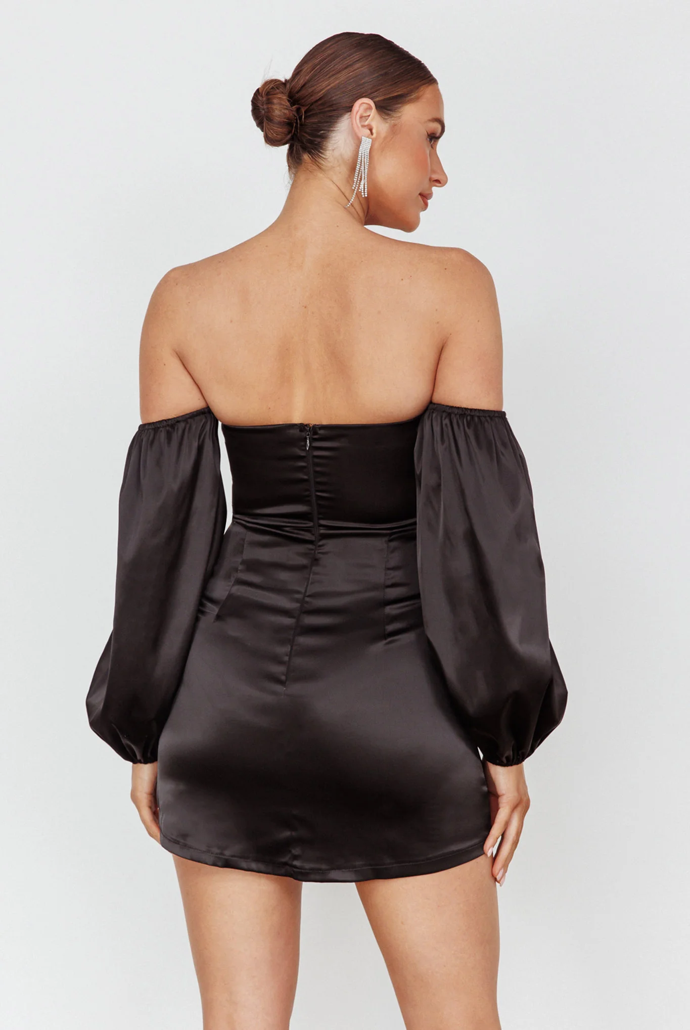 Lilly Off-Shoulder Bow Mini Dress Black - Sonourner