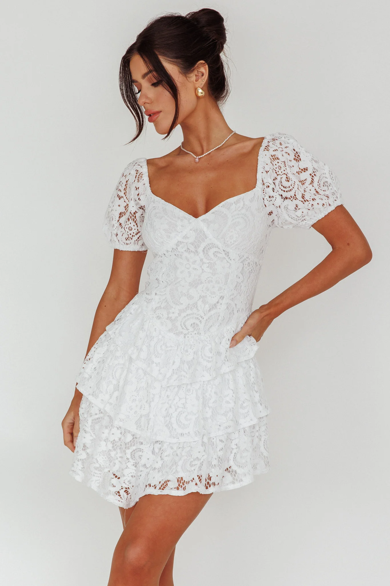 Tayah Tiered Lace Mini Dress Off White - Sonourner