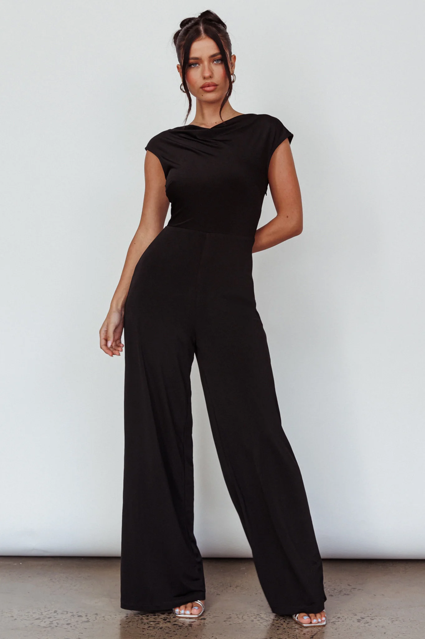 Lucinda Twist Back Jumpsuit Black - Sonourner