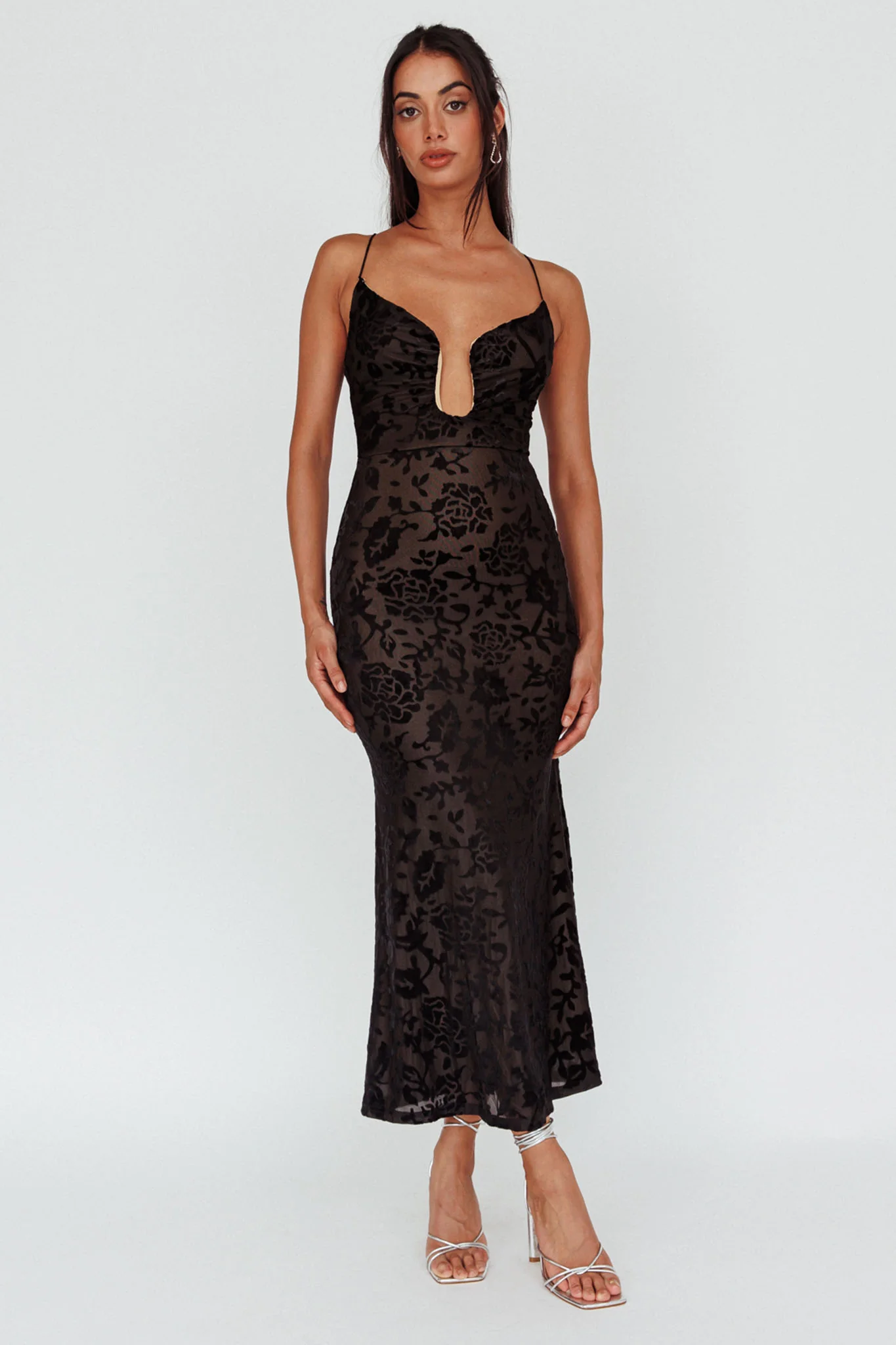 Nouveau U-Neckline Midi Dress Floral Black - Sonourner