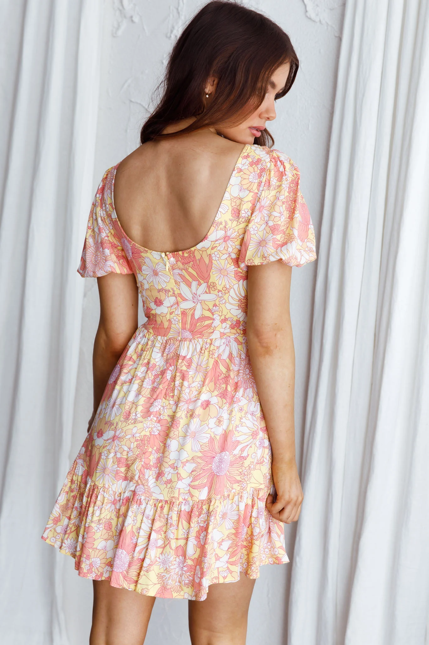 Crystal Shores Shirred Bust Mini Dress Floral Yellow - Sonourner