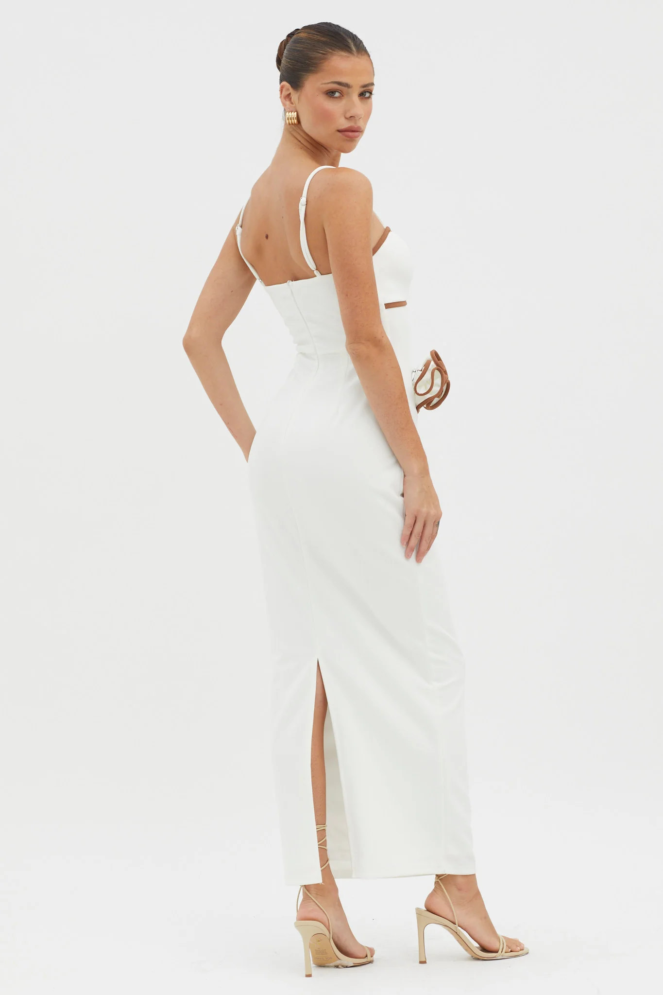 Griselda Flower Decoration Maxi Dress White - Sonourner