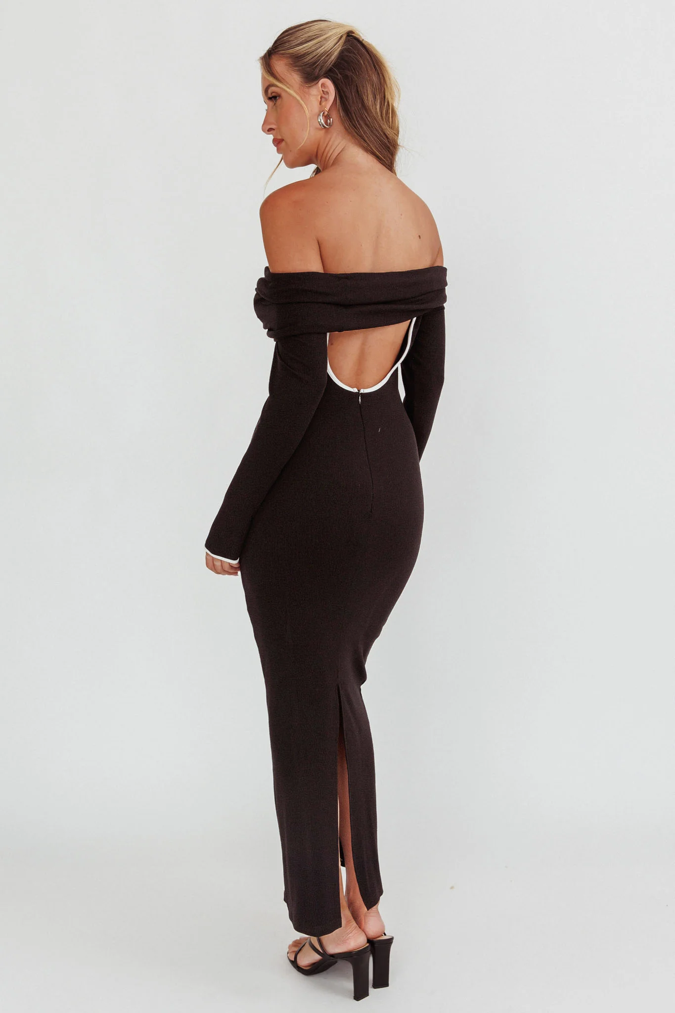 Genesis Off-Shoulder Long Sleeve Maxi Dress Black - Sonourner
