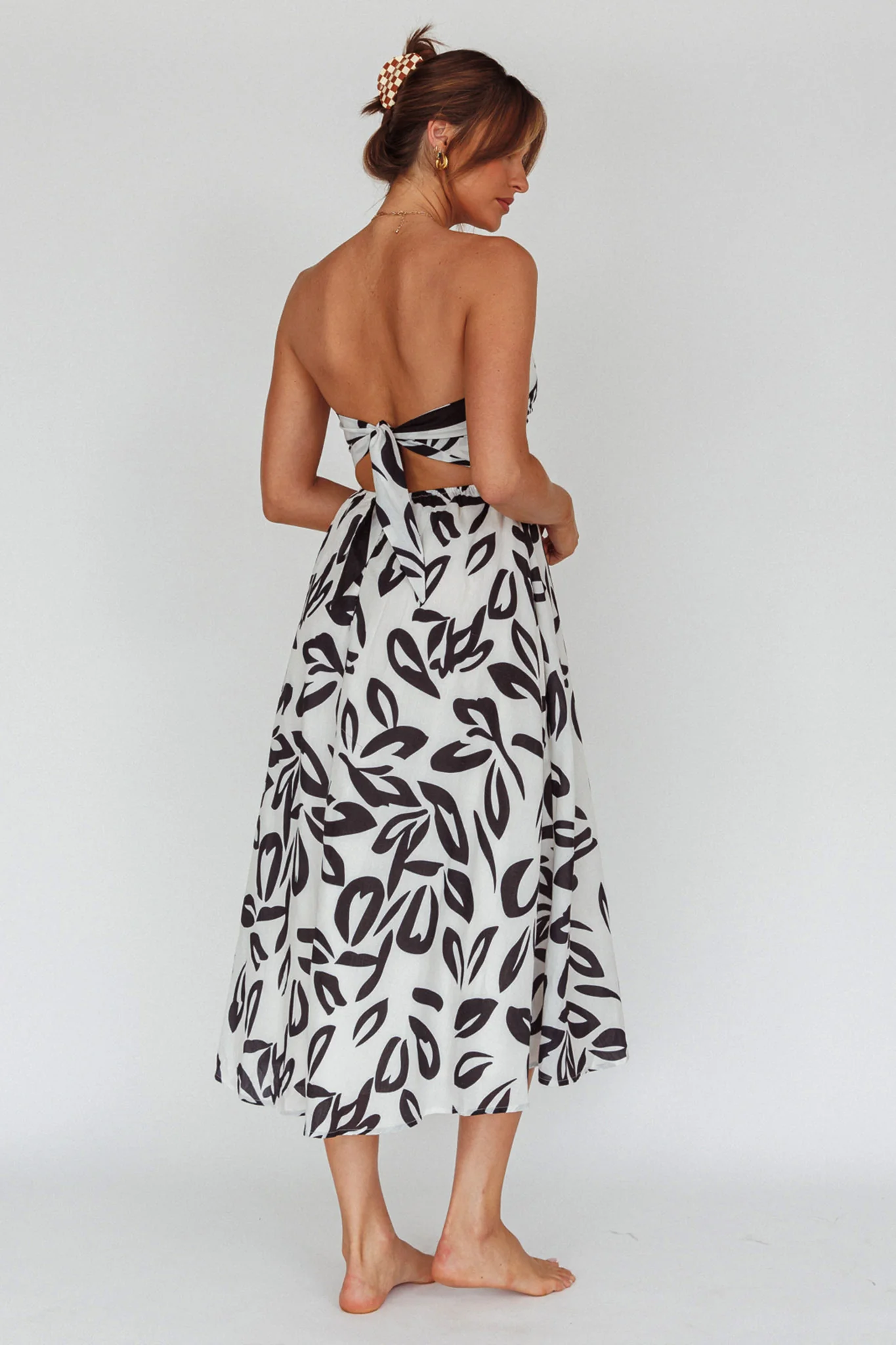 Randi Tie-Back Maxi Dress Leaf Print Beige - Sonourner