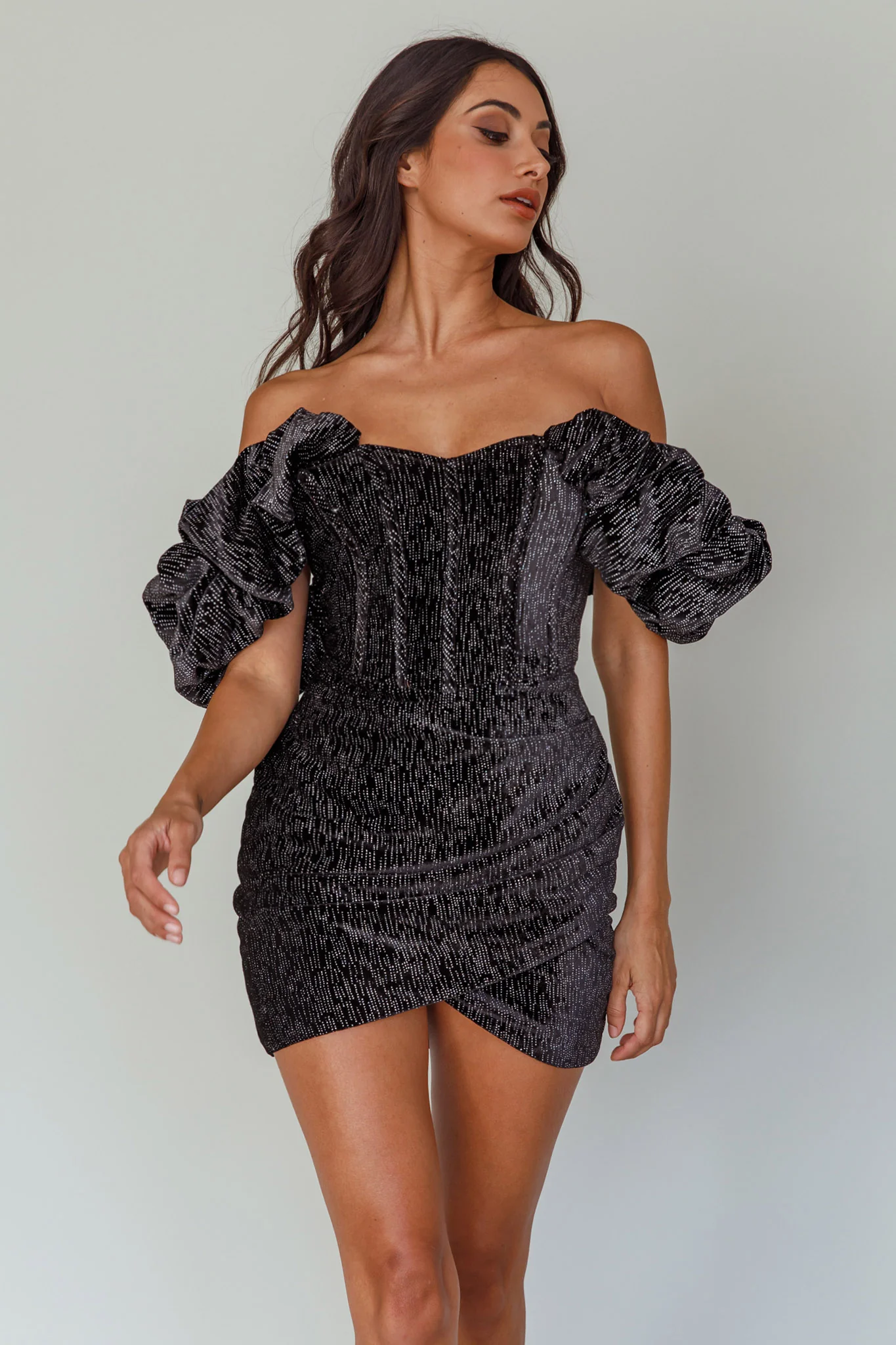 So Famous Off-Shoulder Mini Dress Black - Sonourner