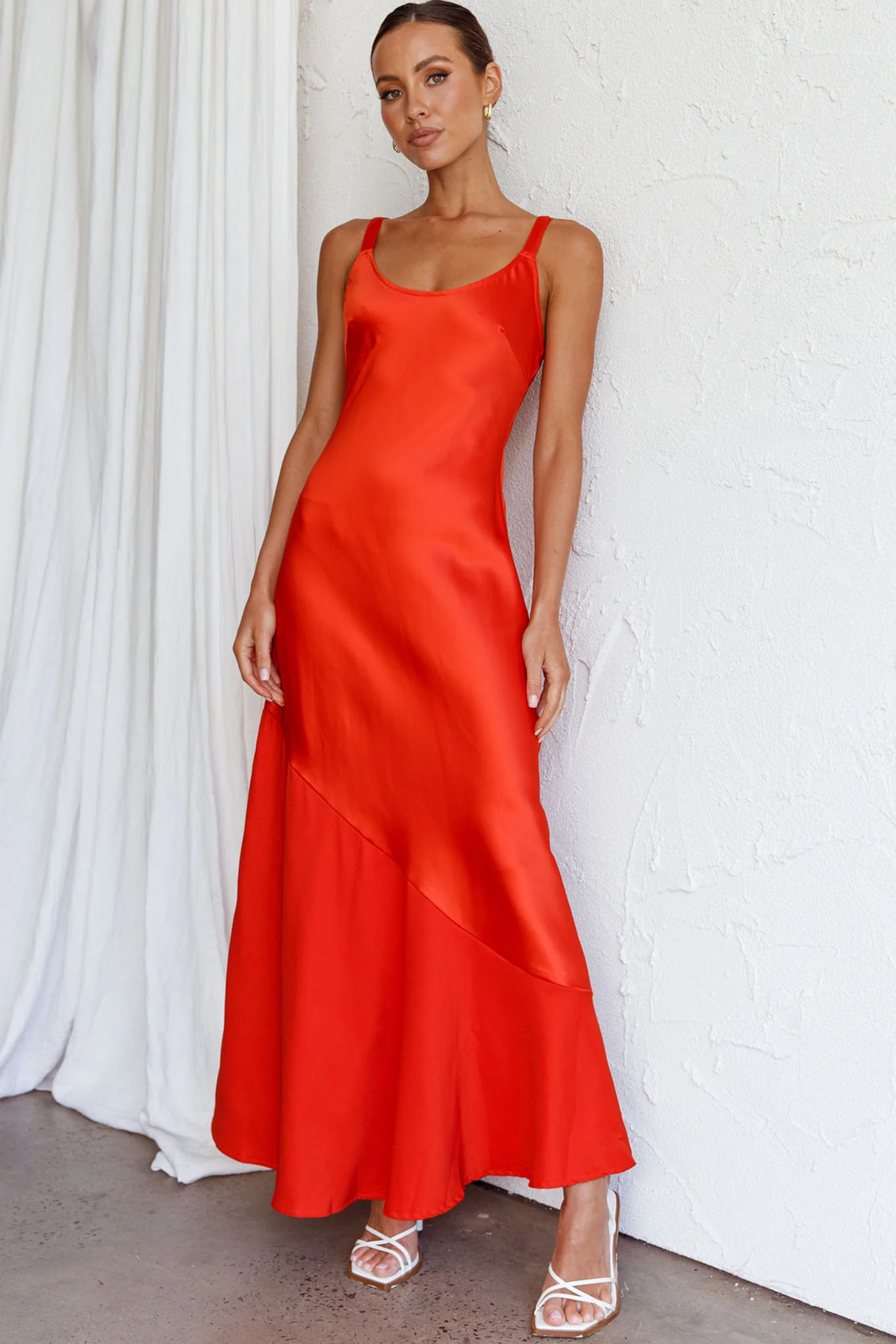 Front Row Scoop Neck Midi Dress Tangerine - Sonourner