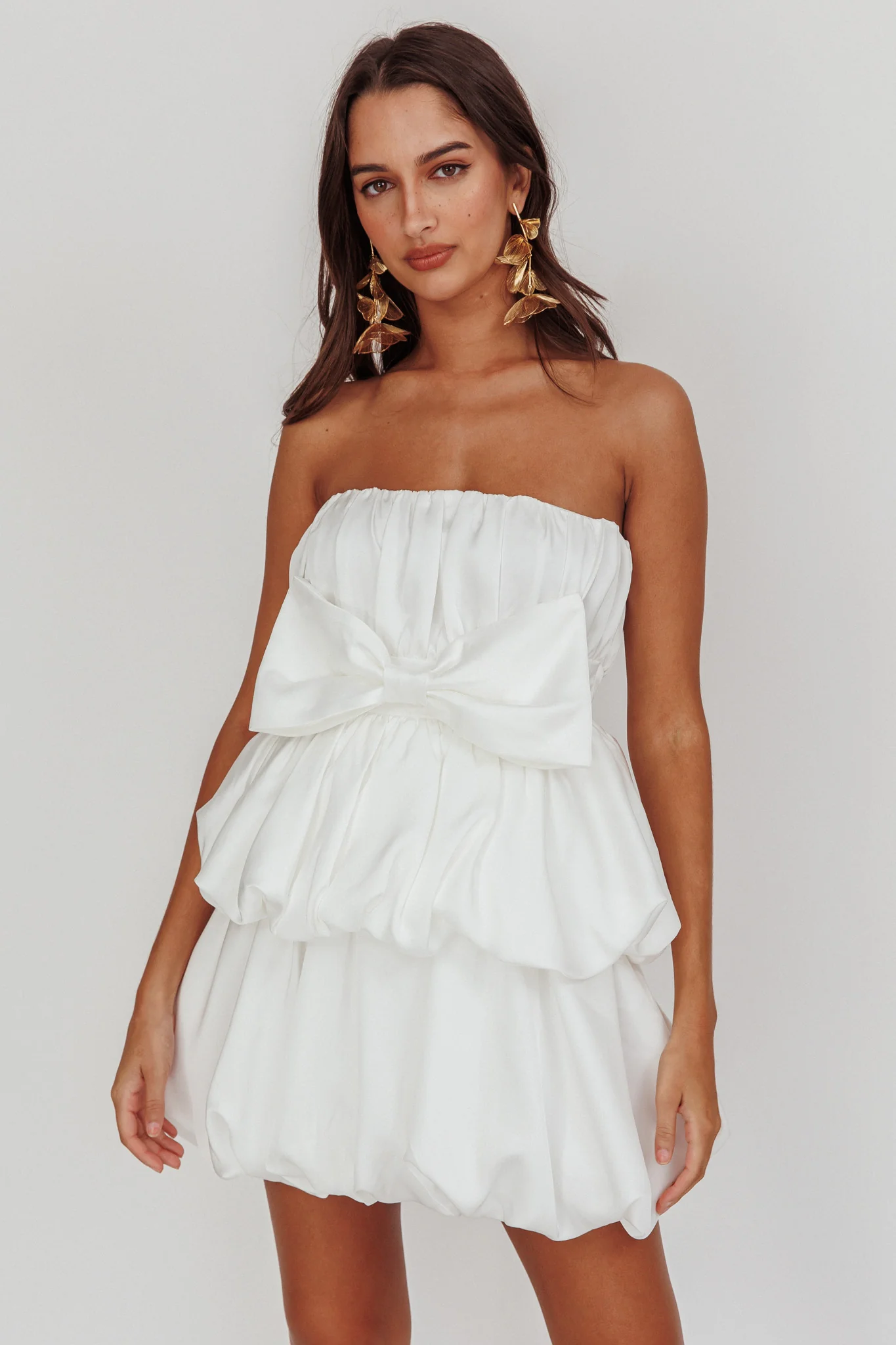 Carmelita Tiered Bubble Bow Mini Dress Off White - Sonourner