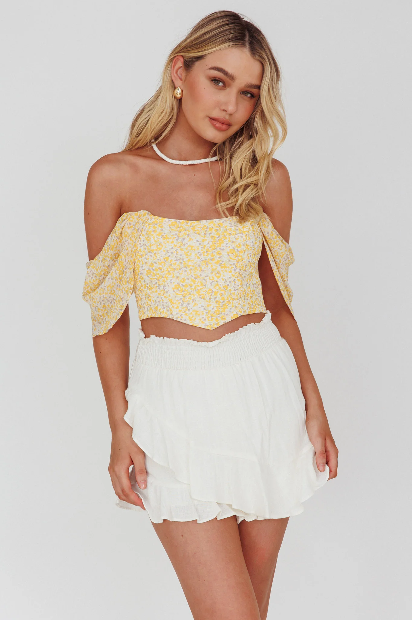 You Got It Tied Ruffle Skort White - Sonourner