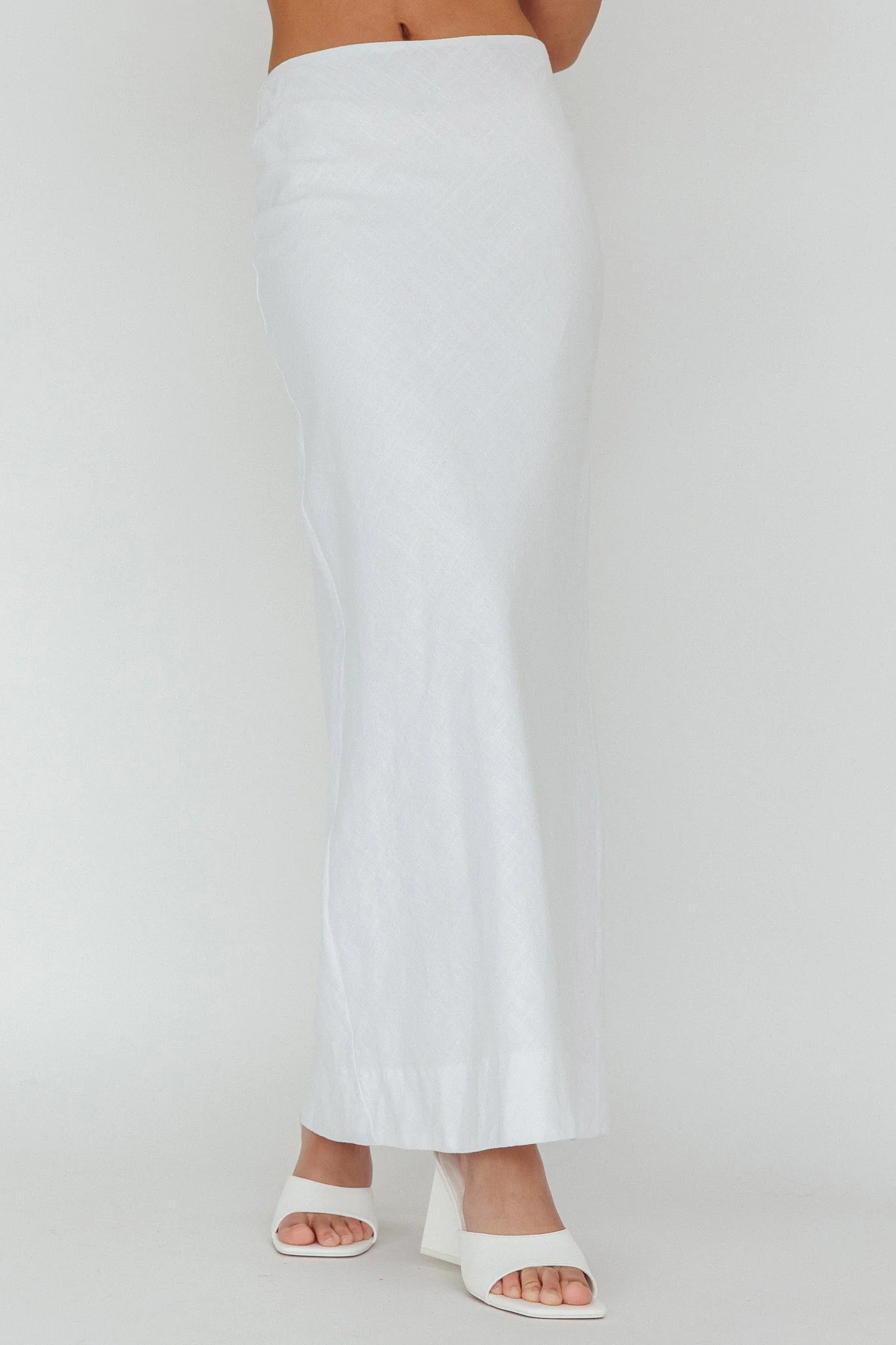 Philomena Midi Skirt White - Sonourner