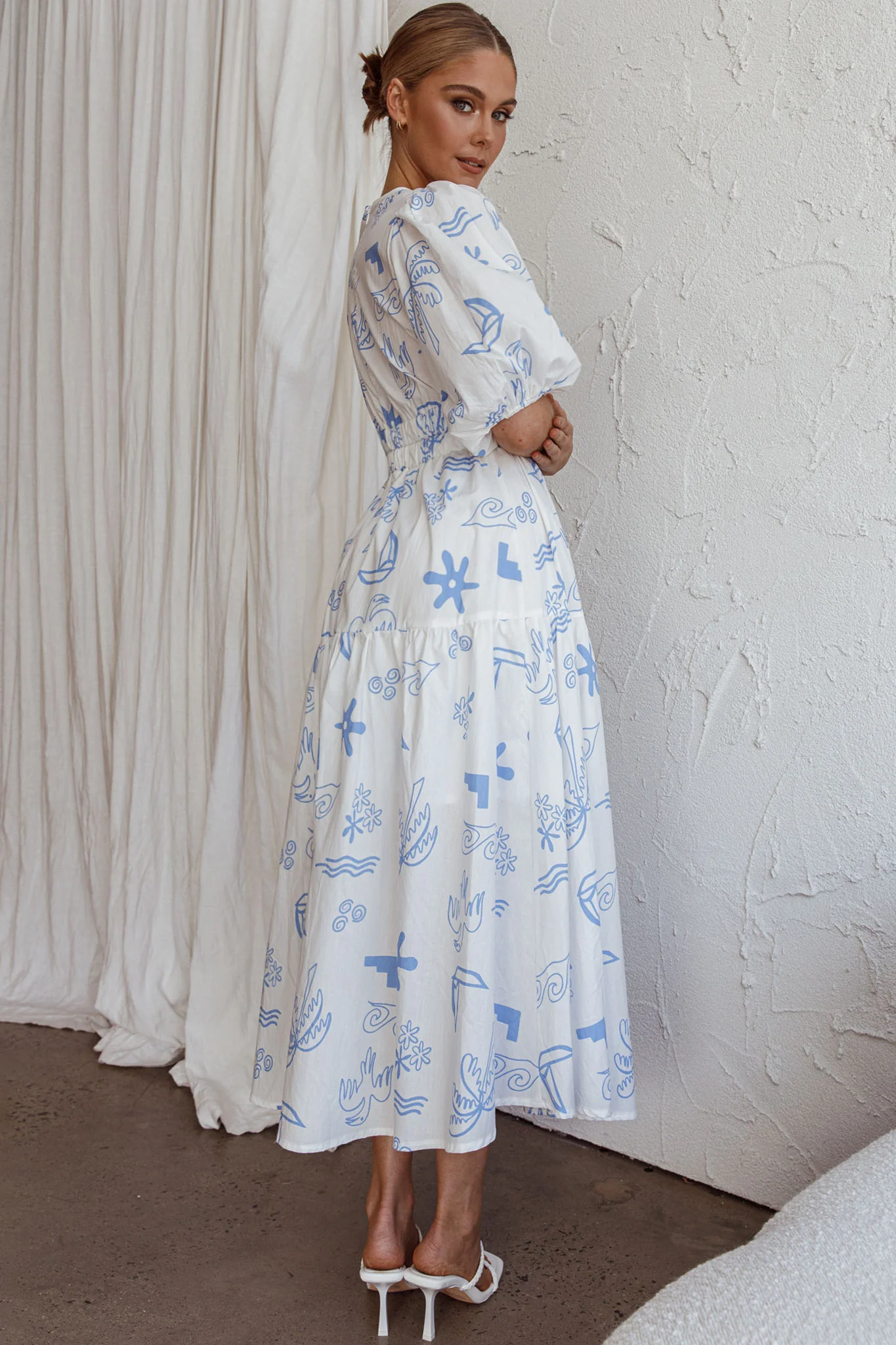 Summer Land V-Neckline Midi Dress Printed White - Sonourner