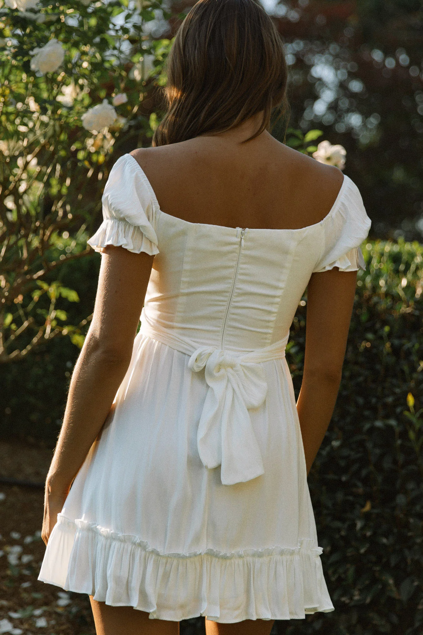 Linka Off-Shoulder Tie Back Dress White - Sonourner