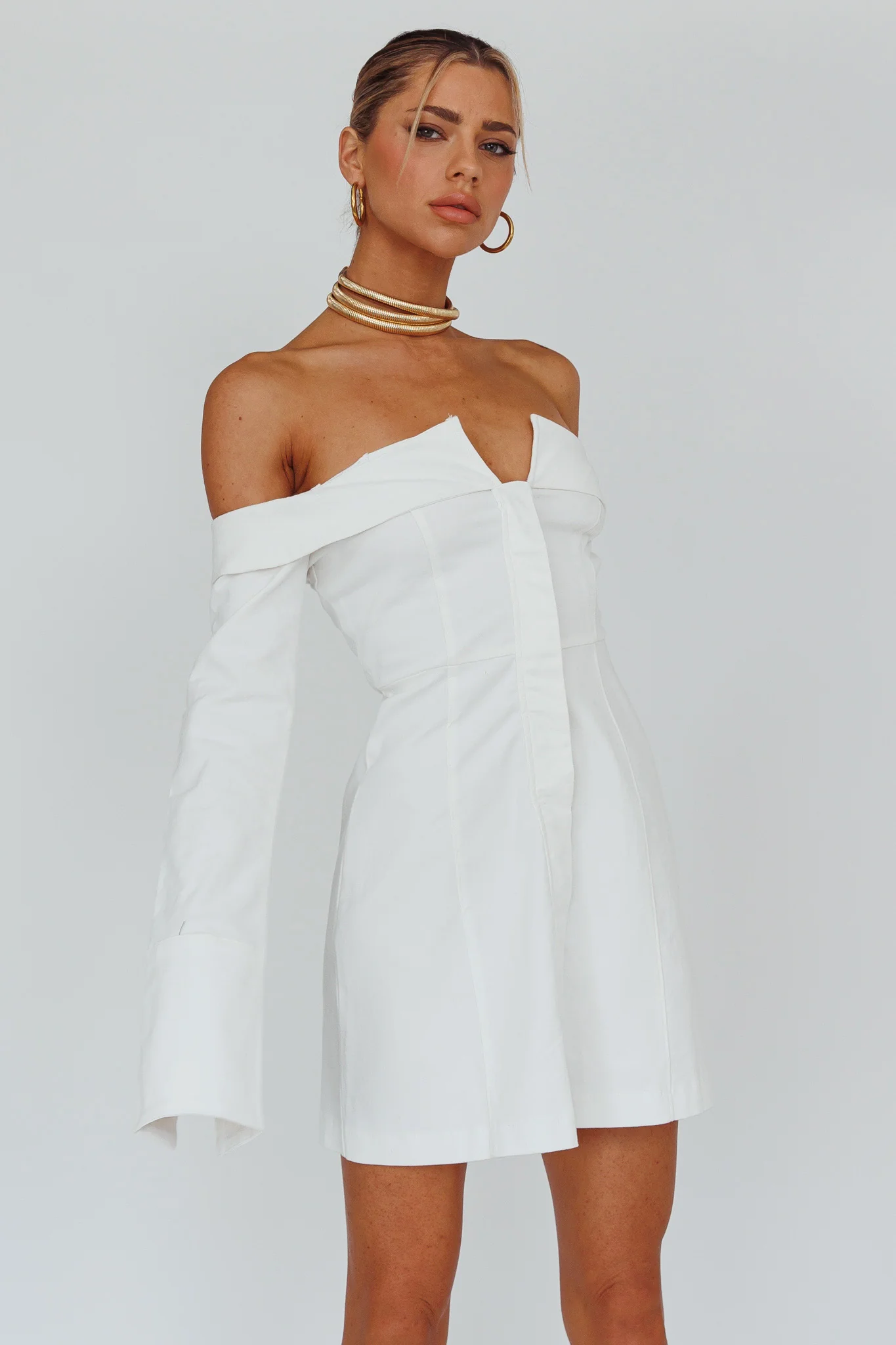 Tamra Long Sleeve Off-Shoulder Zip Dress White - Sonourner