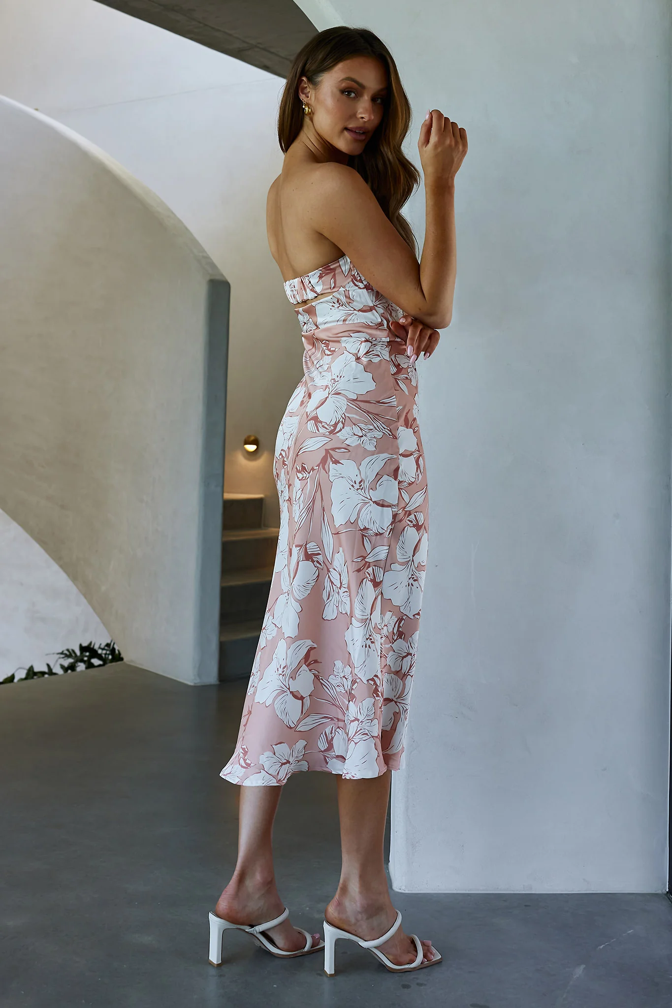 Ladies' Night Cowl Back Midi Dress Floral Peach - Sonourner