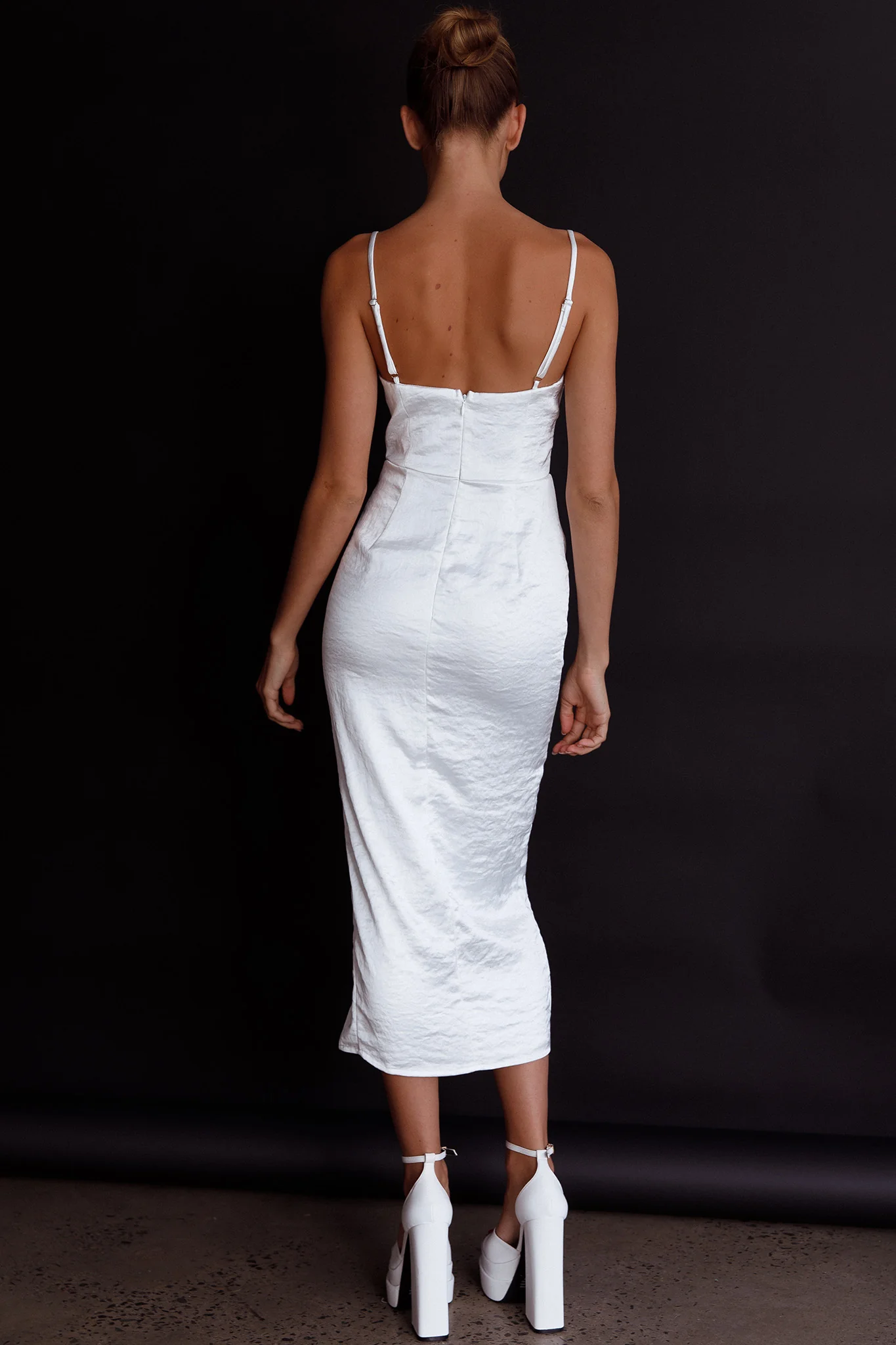 Fantasy Structured Bodice Ruched Midi Dress White - Sonourner