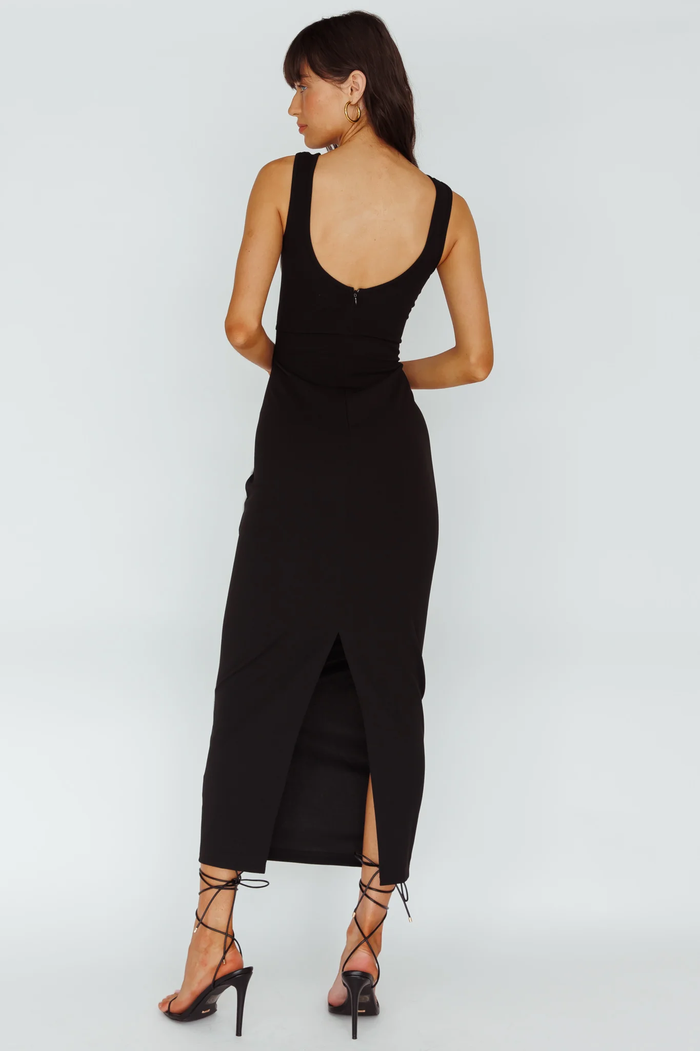 Shenae Piping Trim Maxi Dress Black - Sonourner