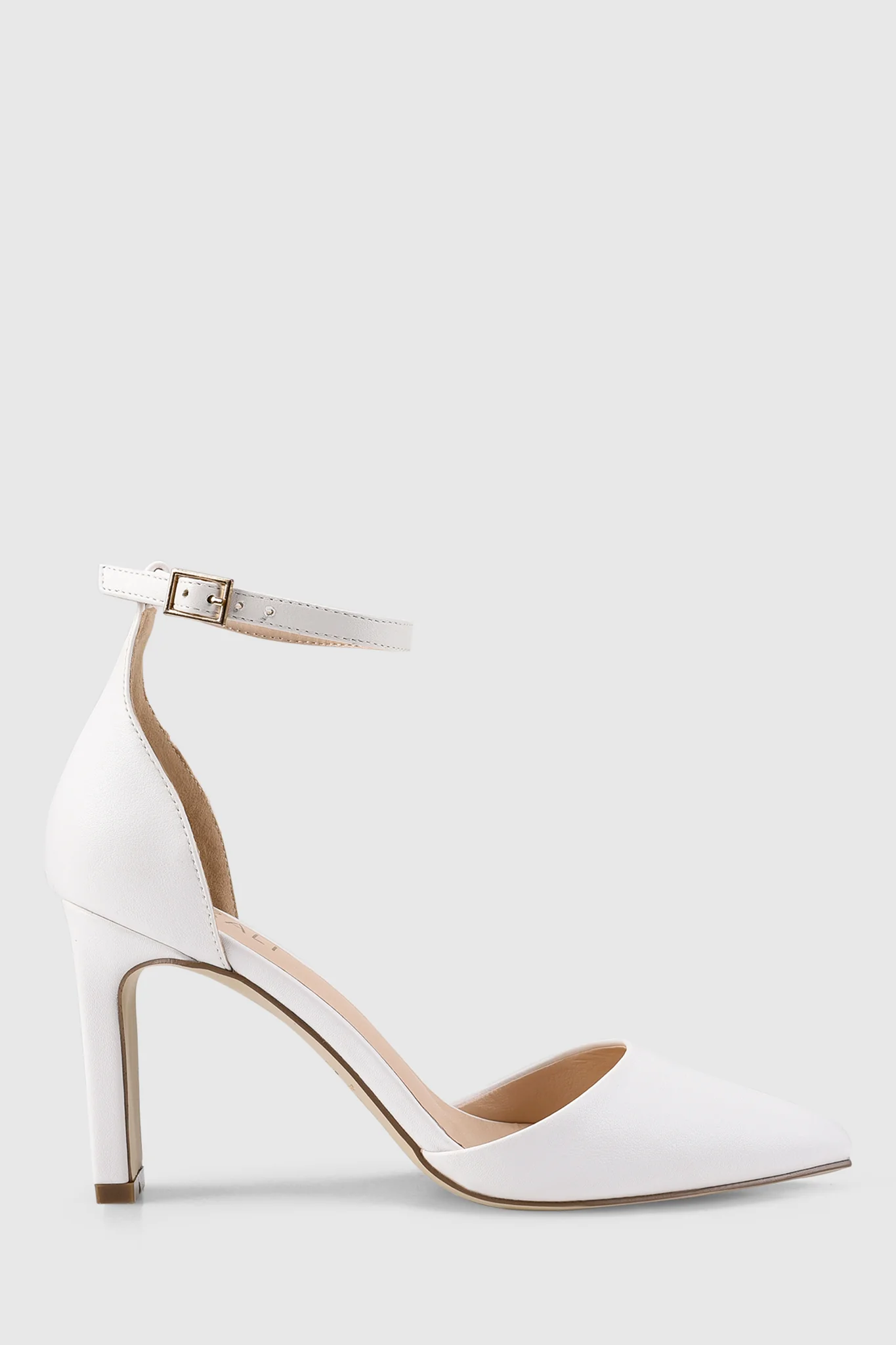 VERALi Kitra Closed Toe Heels White - Sonourner
