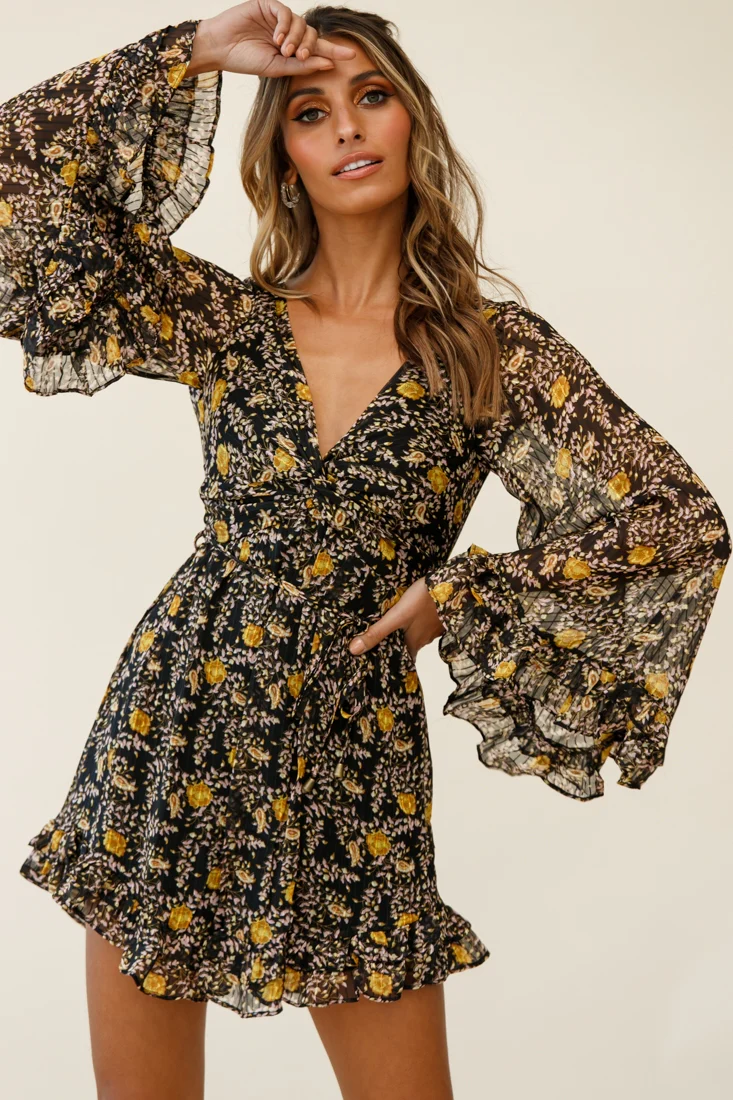 Perri Bell Sleeve Twist Knot Bust Dress Paisley Print Black - Sonourner