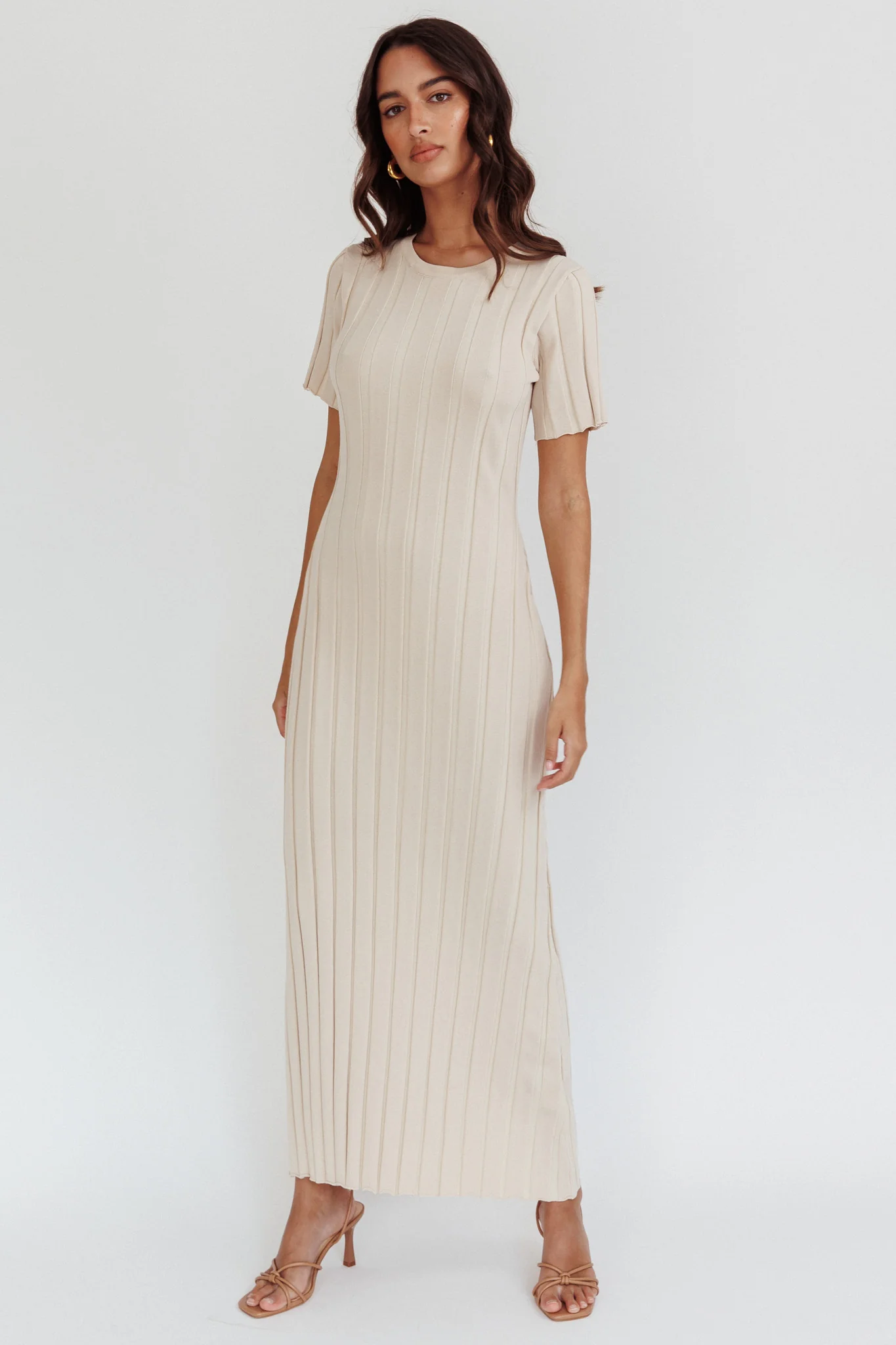 Shaylee Short Sleeve Knit Maxi Dress Sand - Sonourner