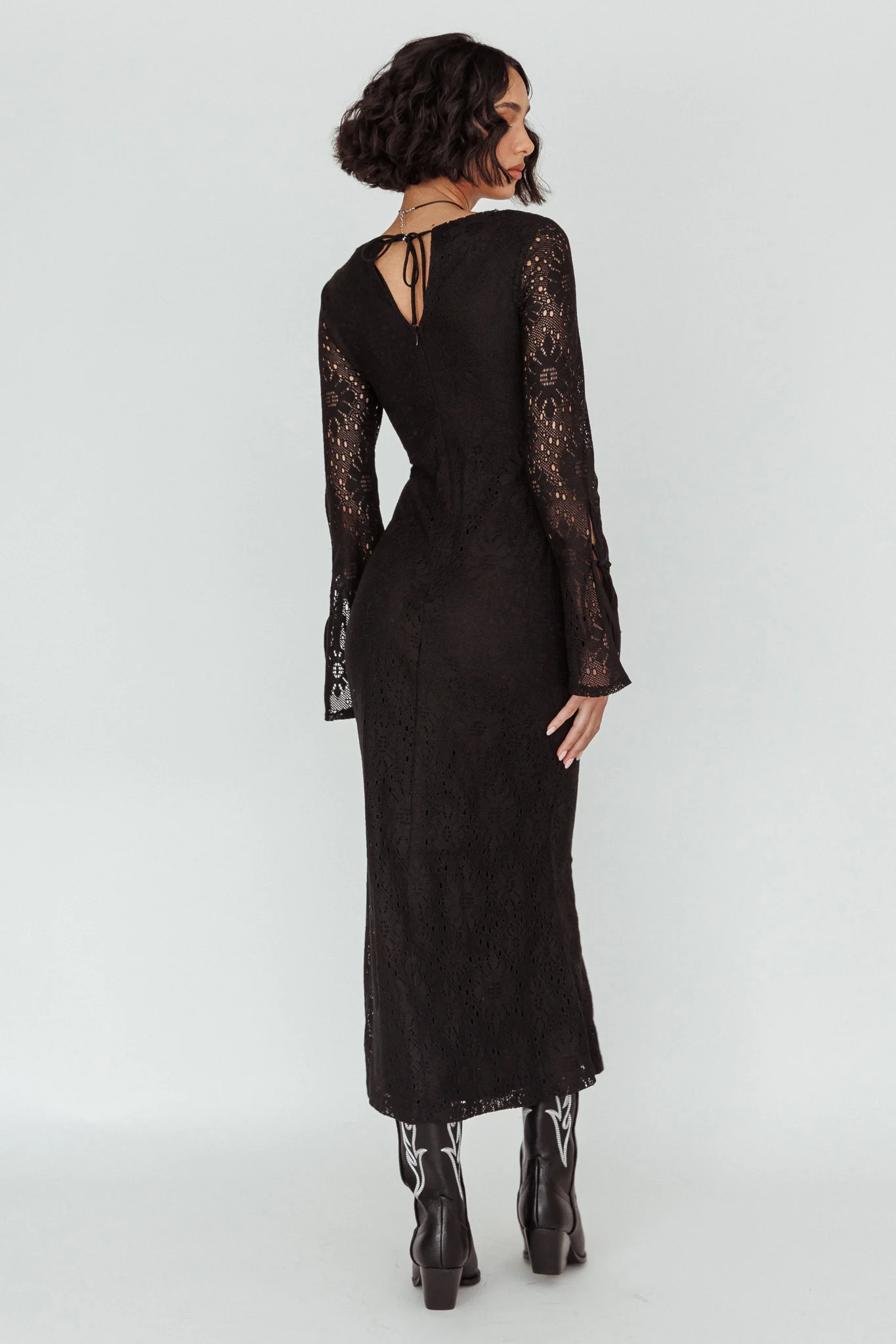 Kalia Long Sleeve Lace Midi Dress Black - Sonourner