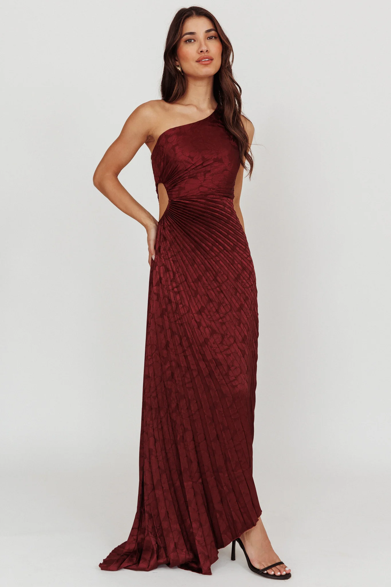 Amelie One-Shoulder Accordion Pleat Maxi Dress Merlot - Sonourner