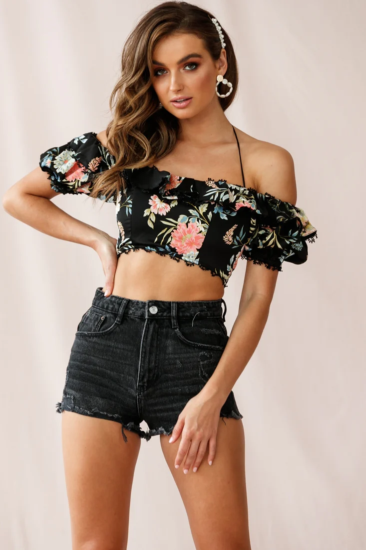 Dallas Halterneck Ruffle Sleeve Crop Top Floral Print Black - Sonourner