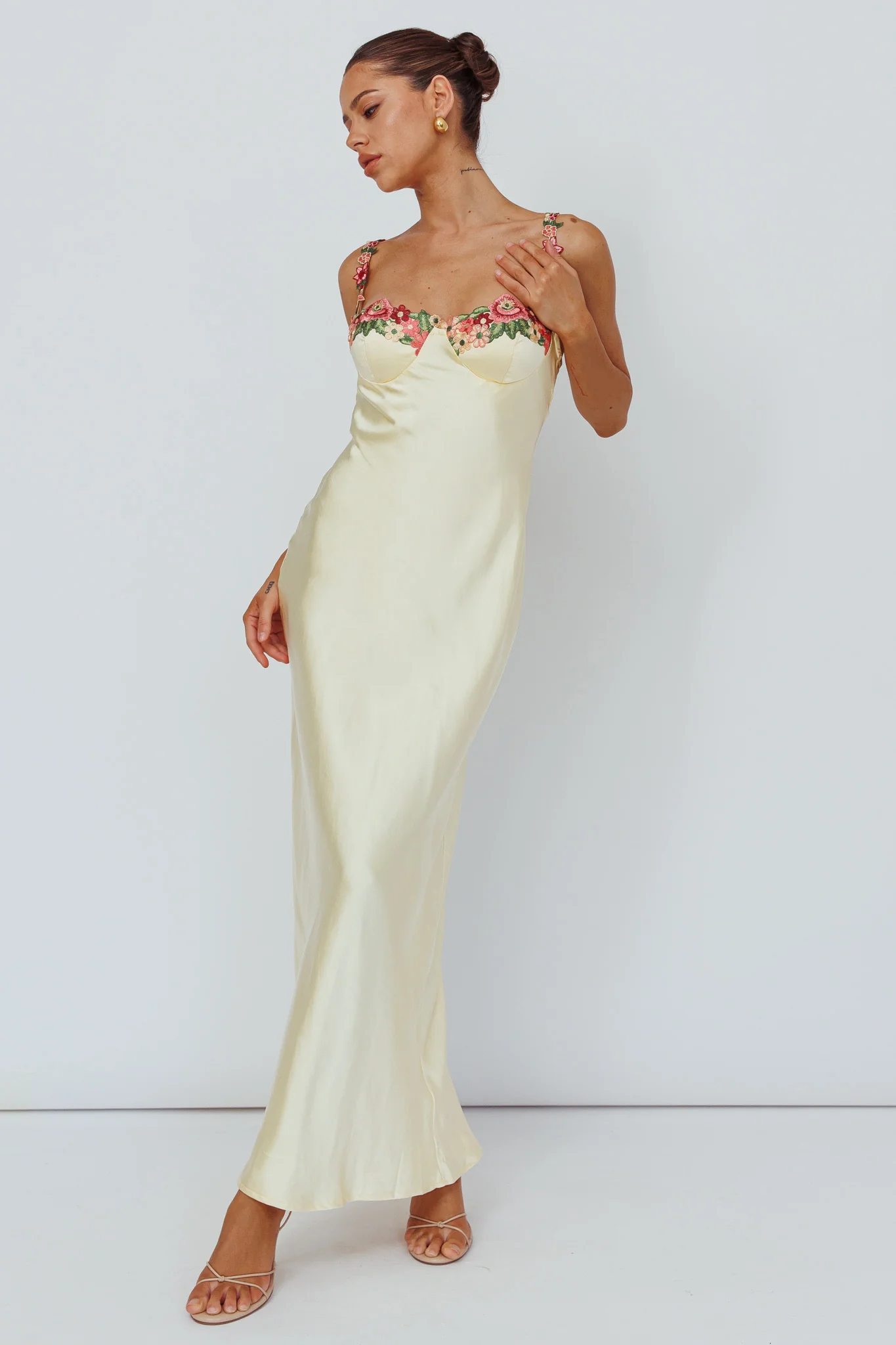 Rose Garden Floral Applique Midi Dress Yellow - Sonourner