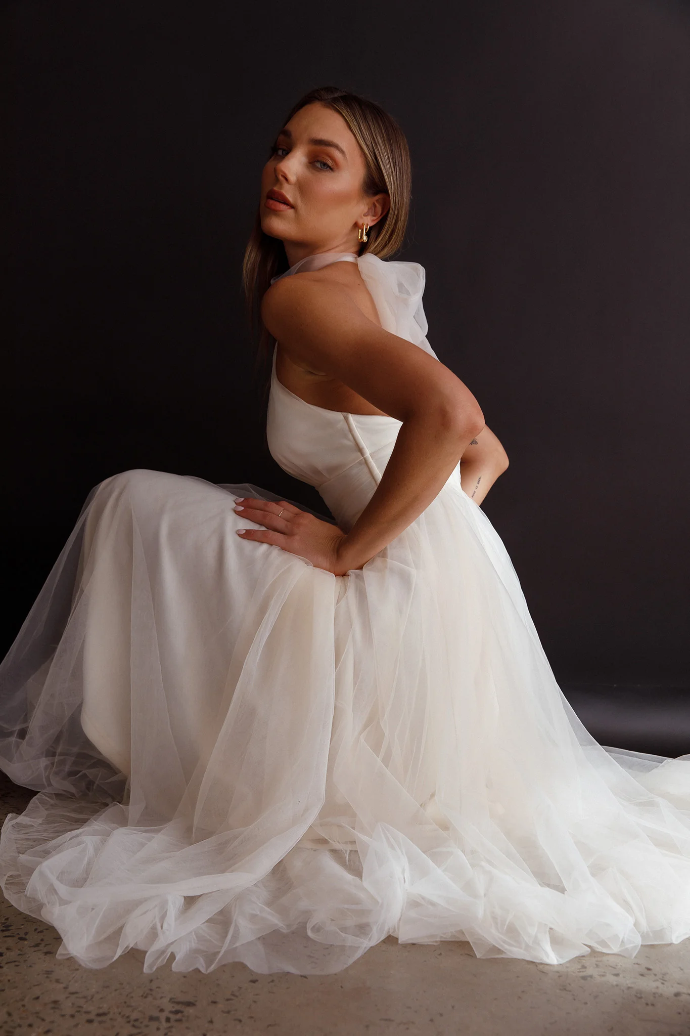 Andria Halterneck Tulle Midi Dress Ivory - Sonourner