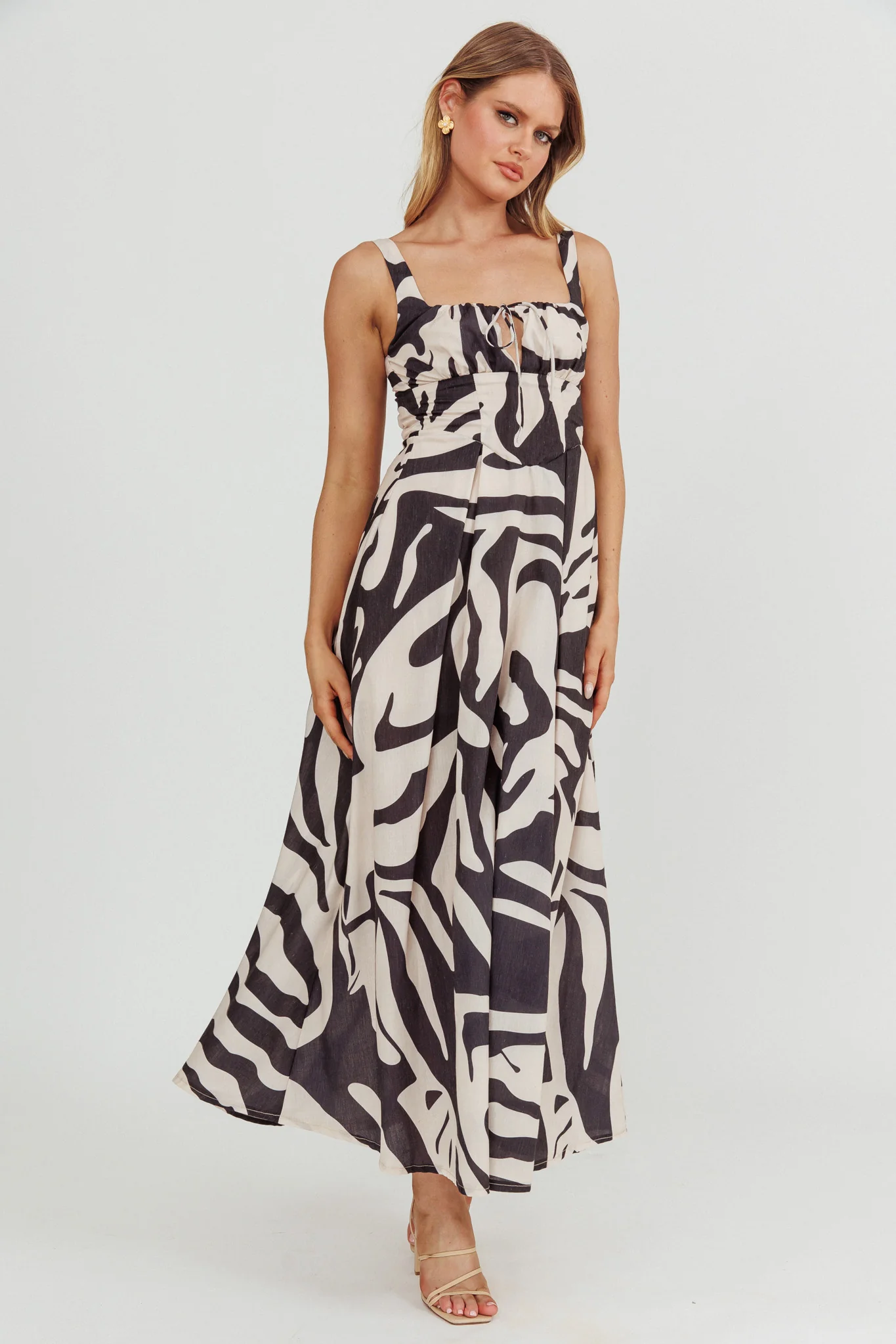 Colette A-Line Maxi Dress Black - Sonourner
