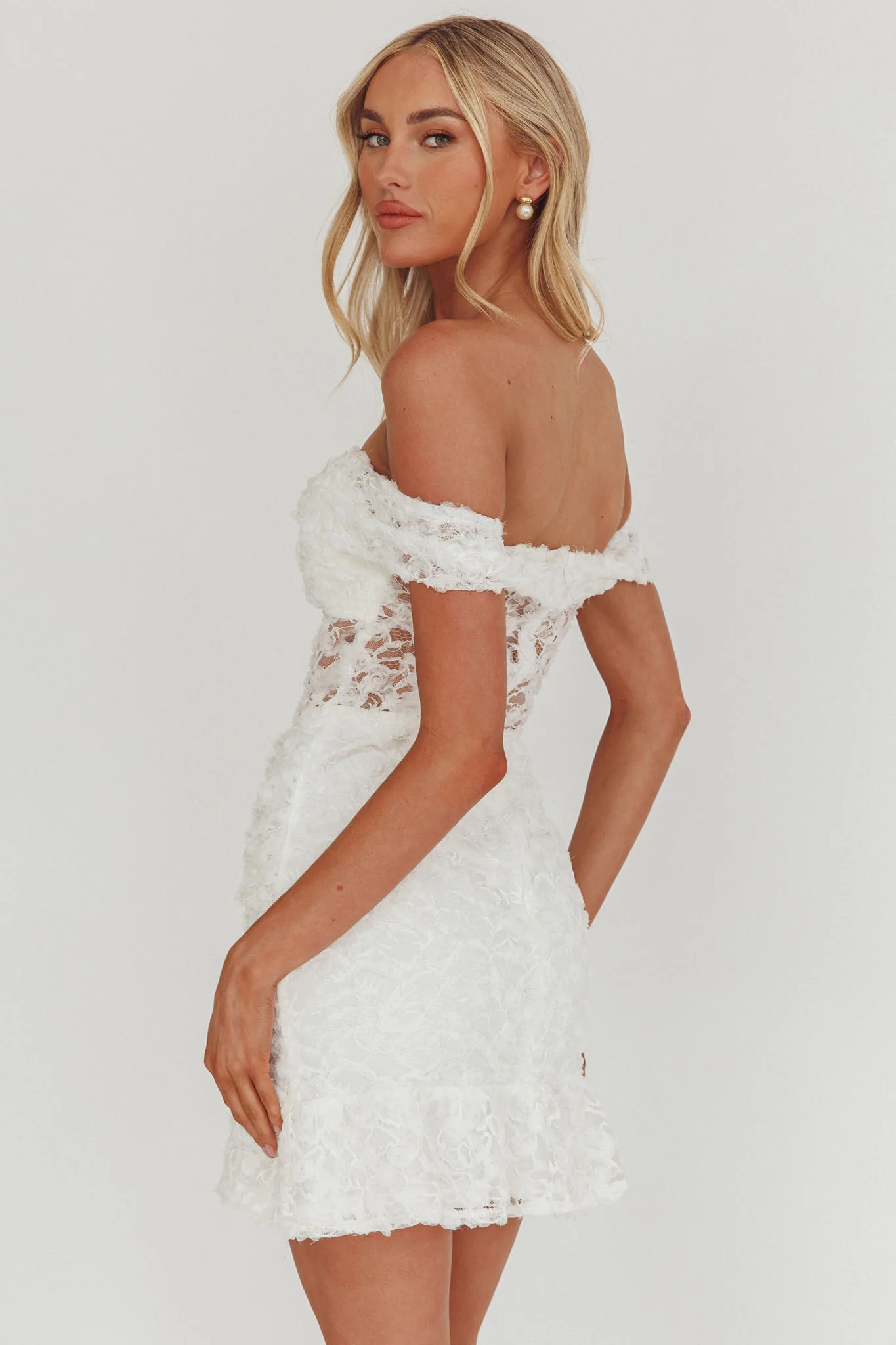 All The Lights Off-Shoulder Lace Mini Dress White - Sonourner