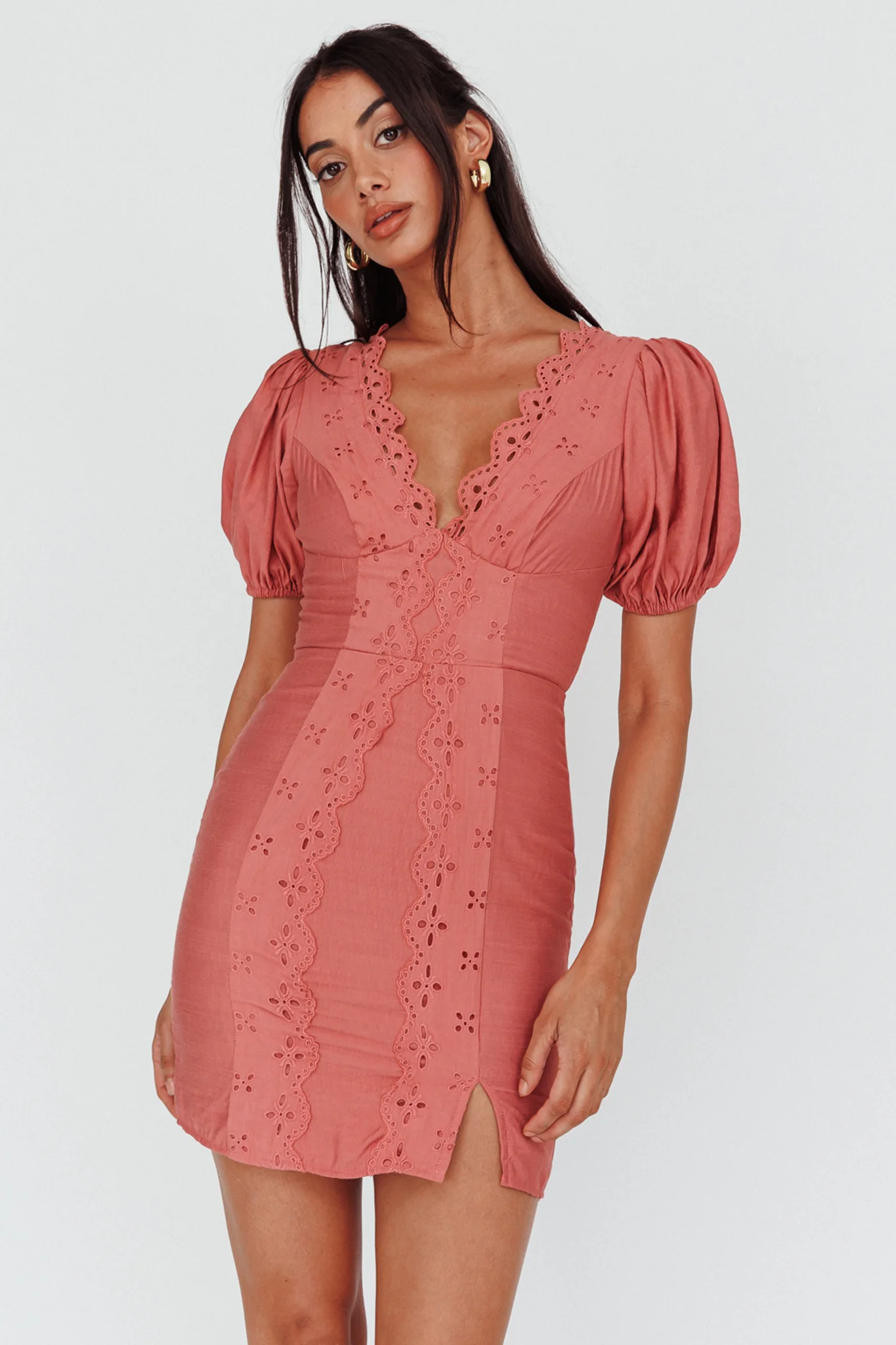 Aylina Scalloped Lace Mini Dress Rose - Sonourner