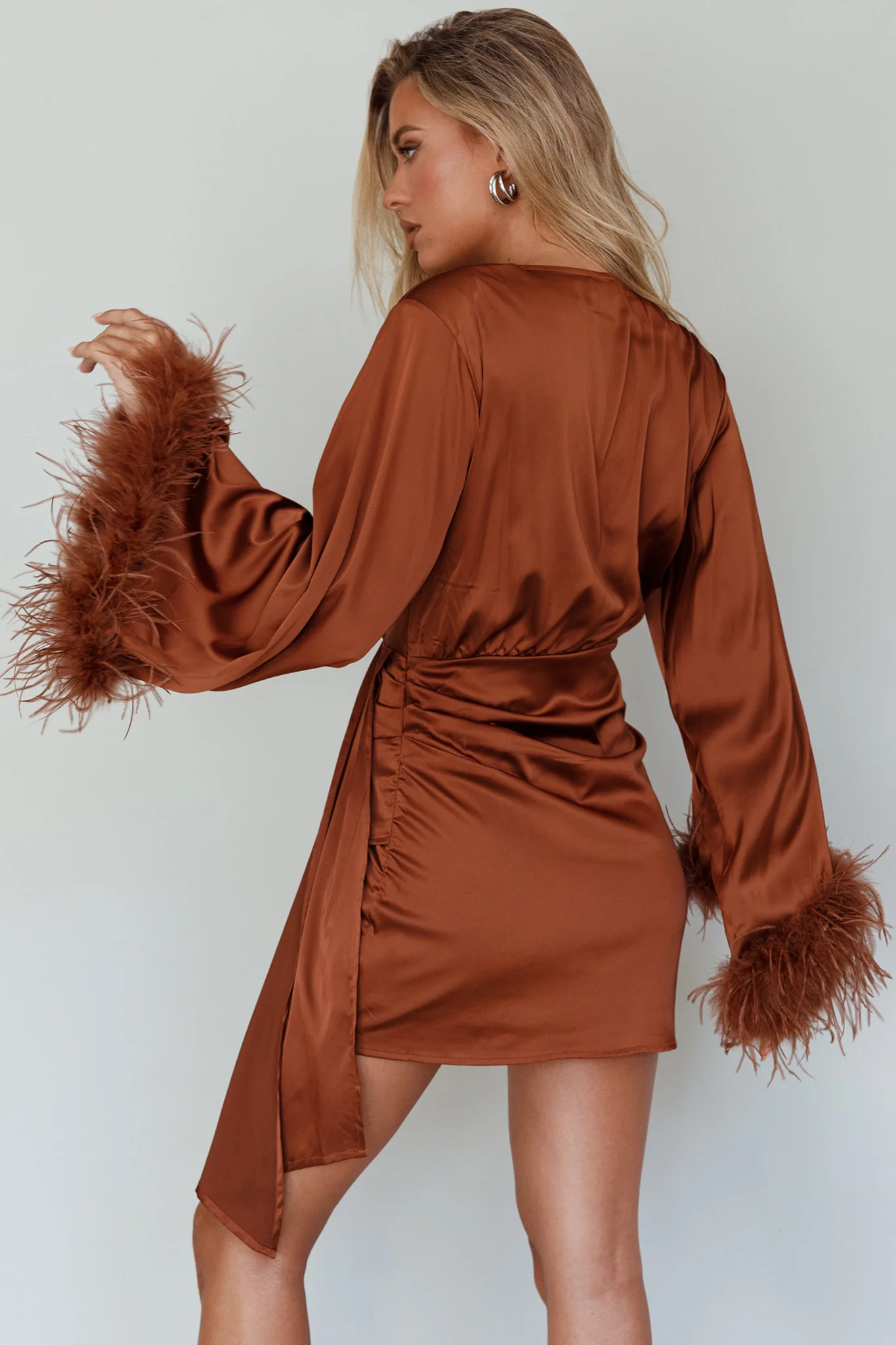 Screen Queen Feather Cuff Mini Dress Ginger - Sonourner