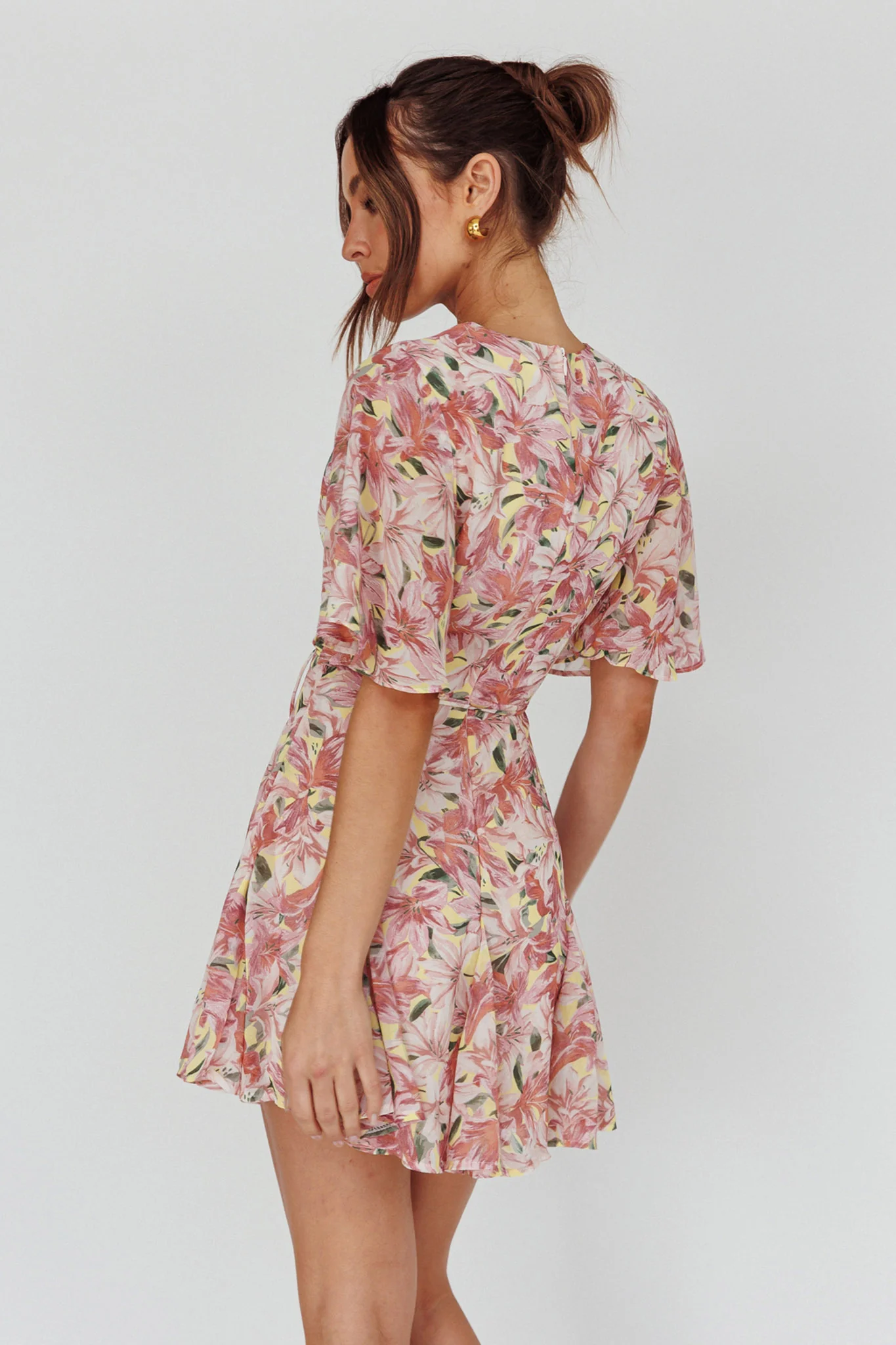 Estelle Angel Sleeve Dress Lily Print Yellow - Sonourner